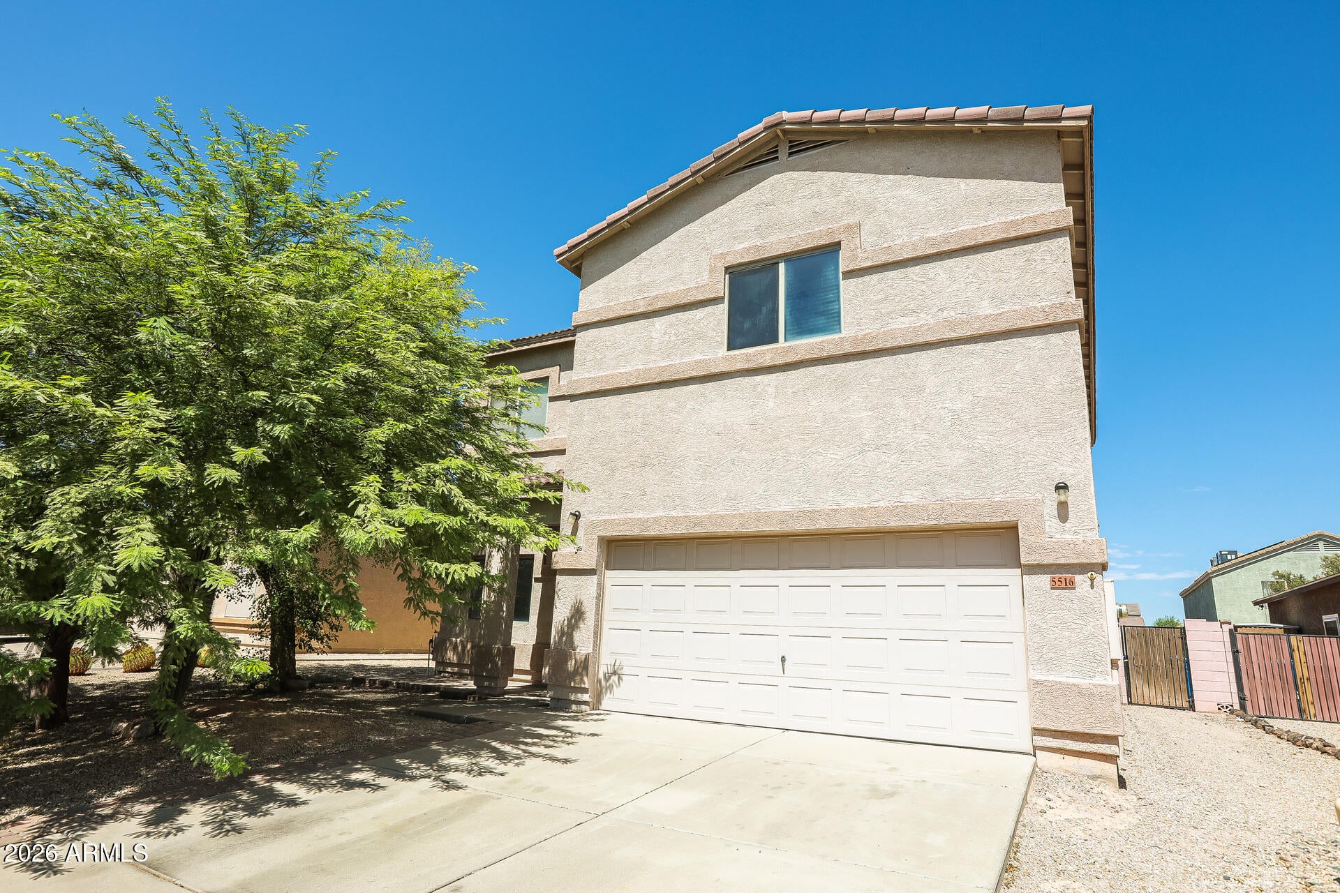 5516 E QUIET RETREAT --