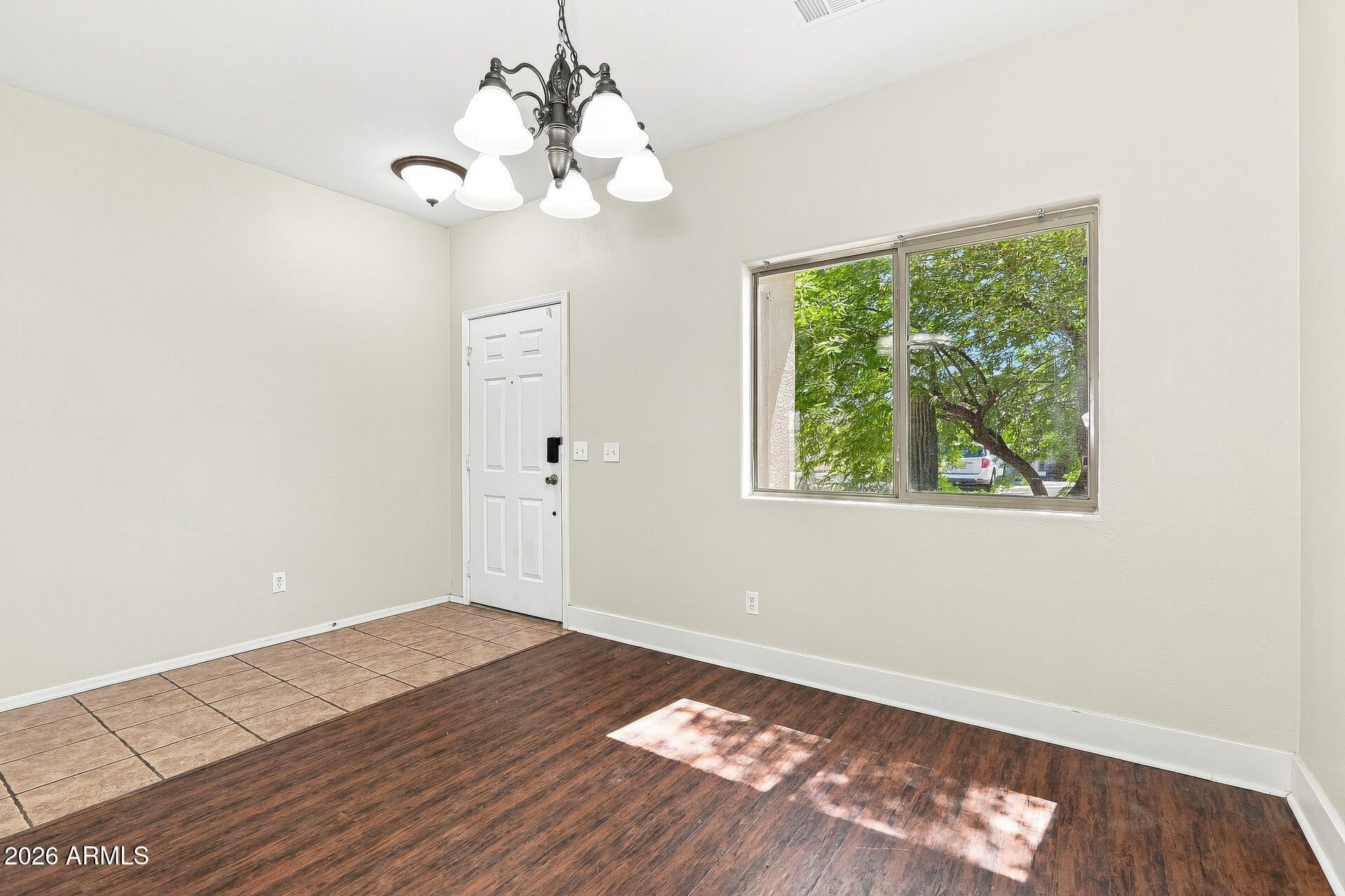 5516 E QUIET RETREAT --