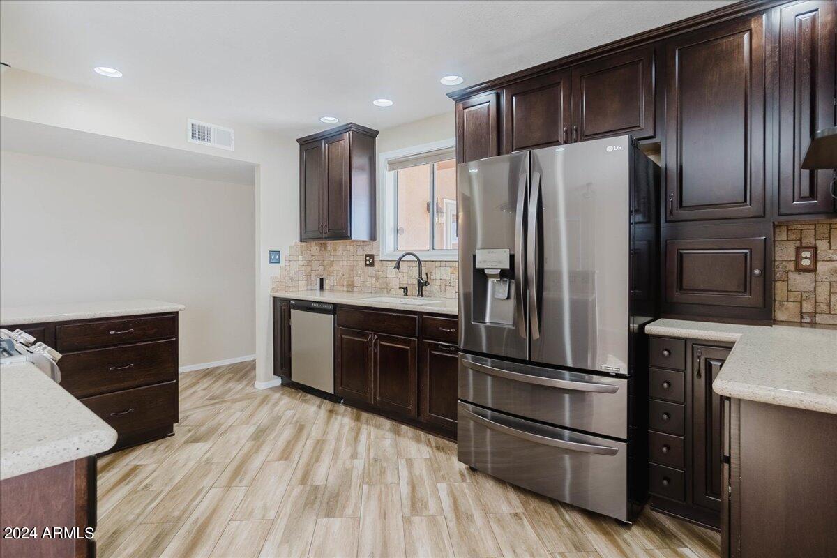 WHISPERING HILLS - Residential