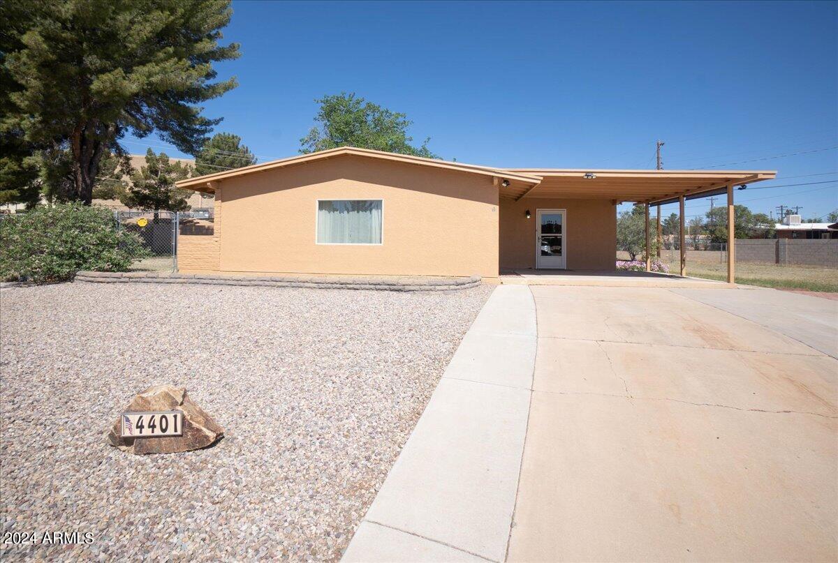 WHISPERING HILLS - Residential