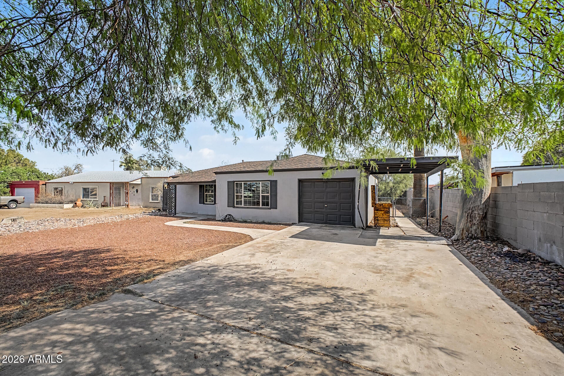 105 N LOS ROBLES Drive