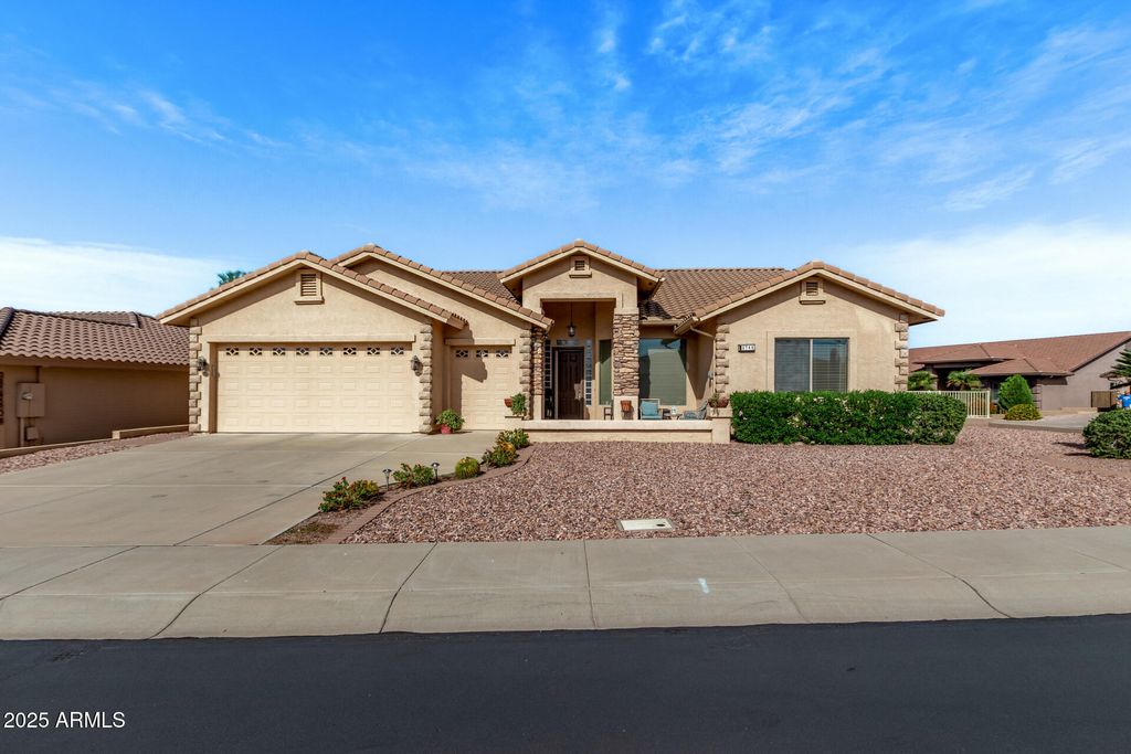 Photo of 2740 S Teakwood Circle, Mesa, AZ 85209 (MLS # 6934762)