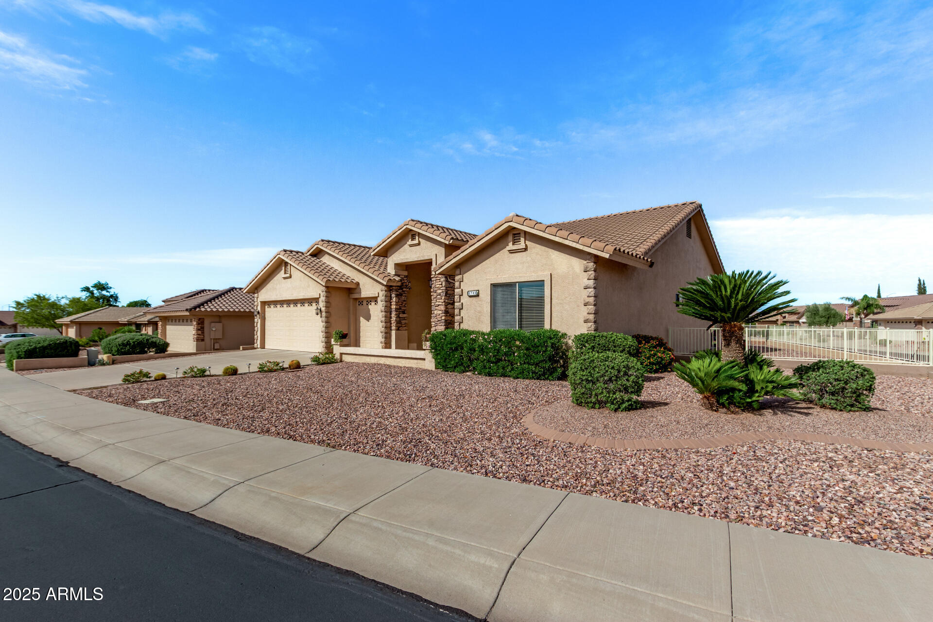 2740 S TEAKWOOD Circle