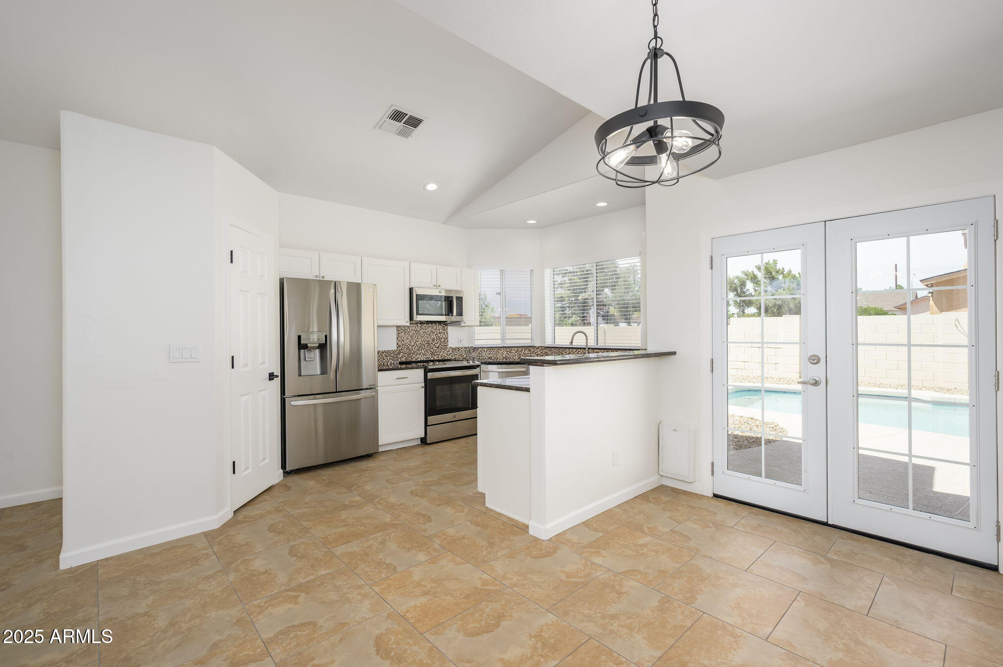 3755 E BROADWAY Road 21