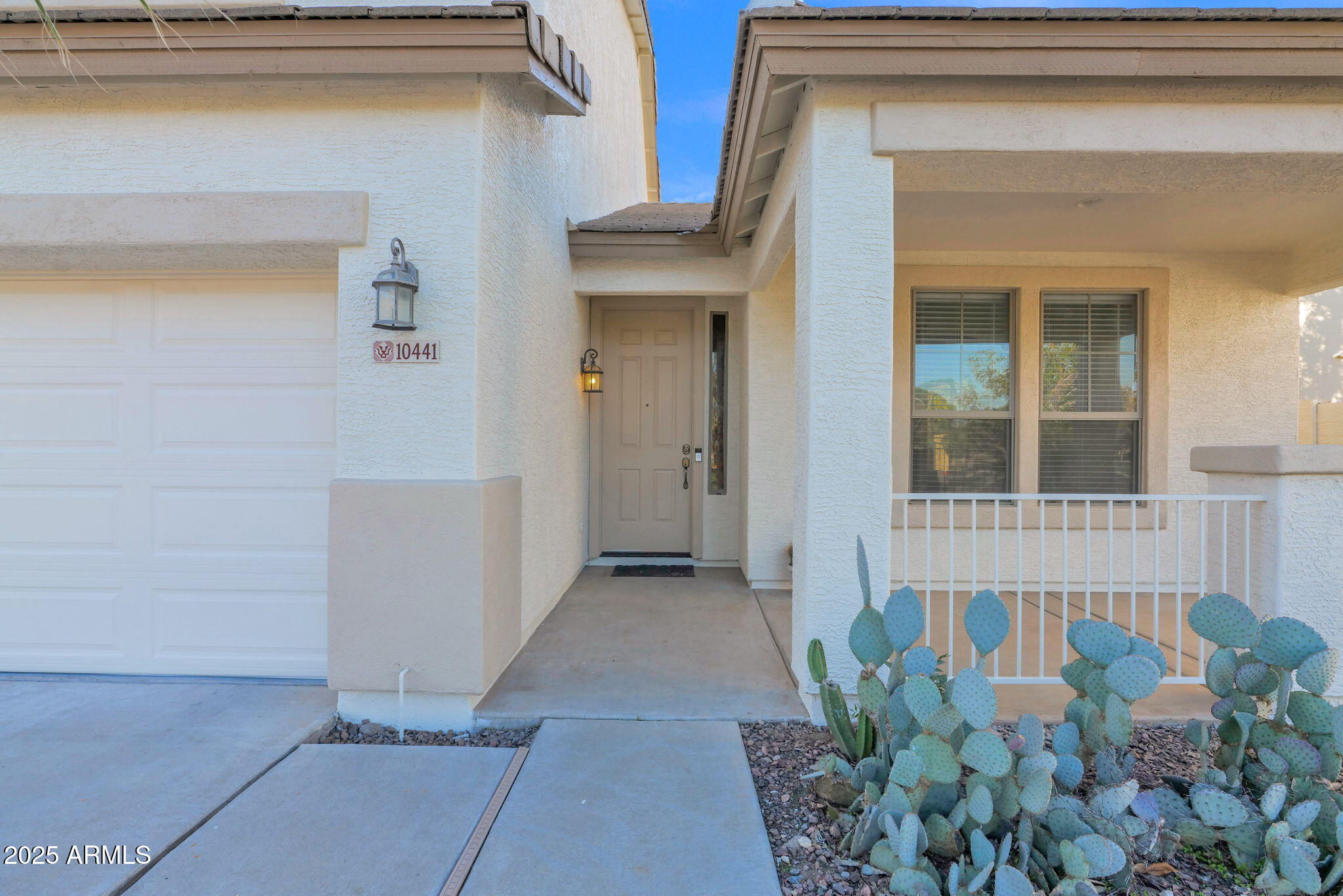 10441 W WINDSOR Avenue