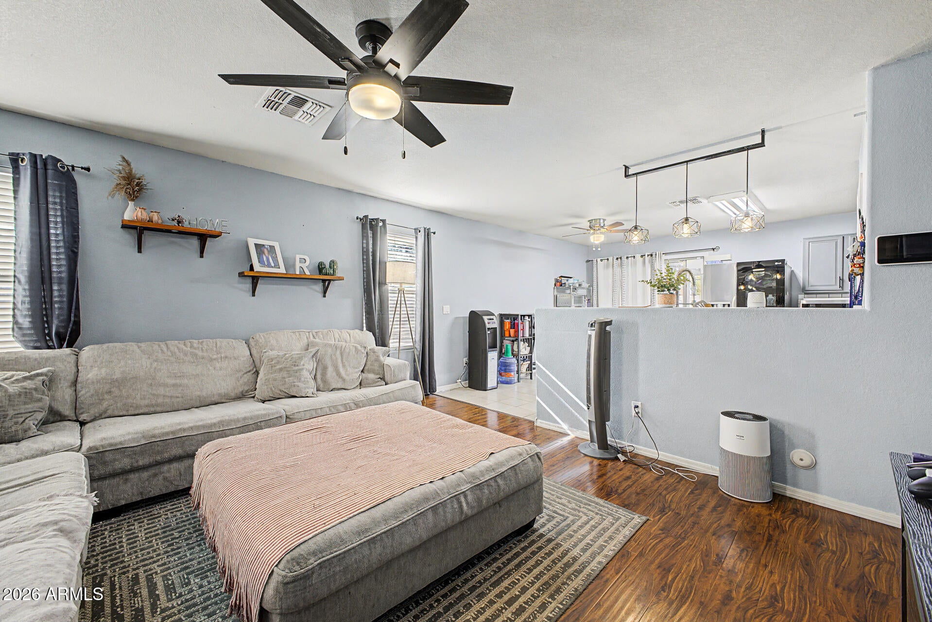 564 W JARDIN Loop