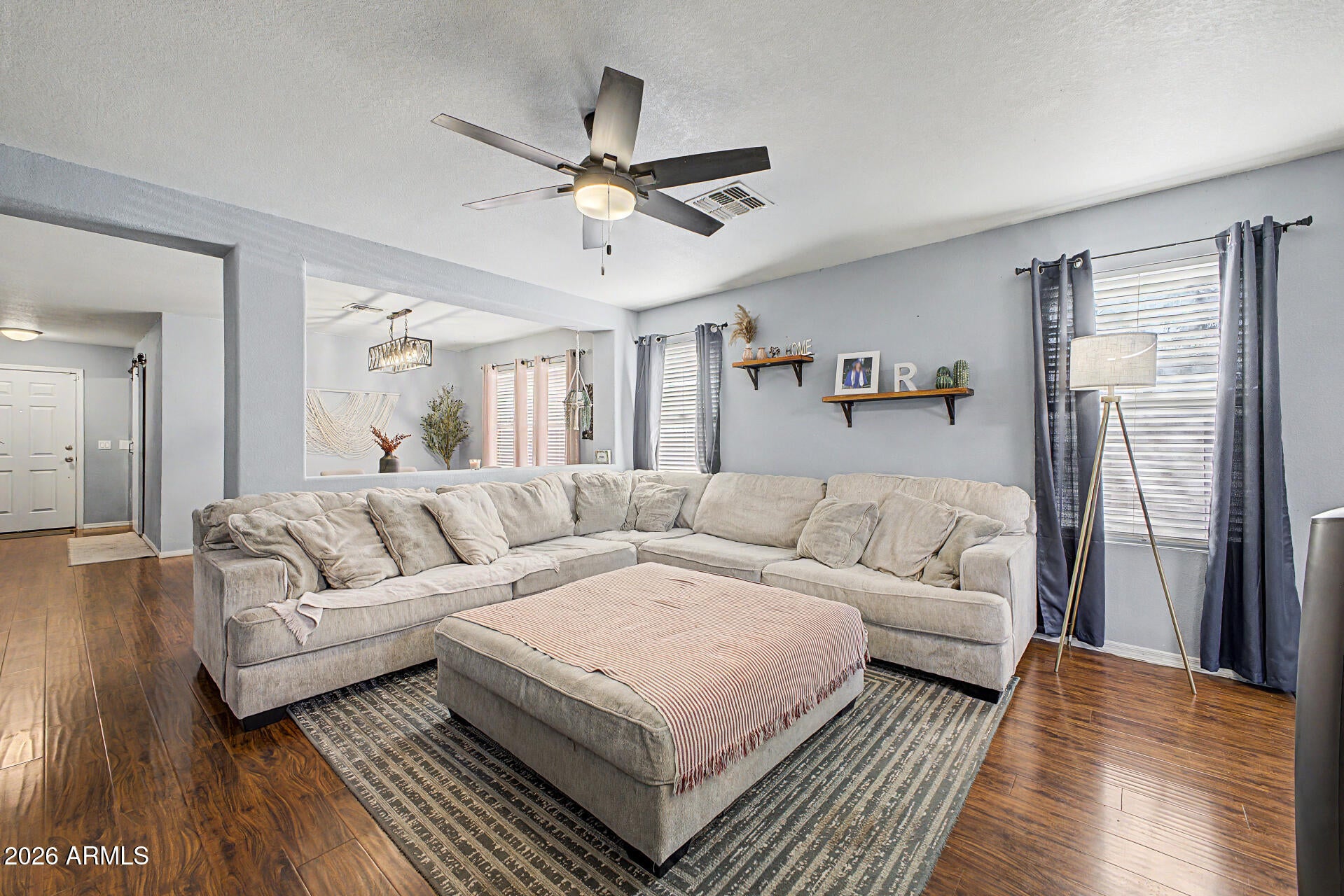 564 W JARDIN Loop