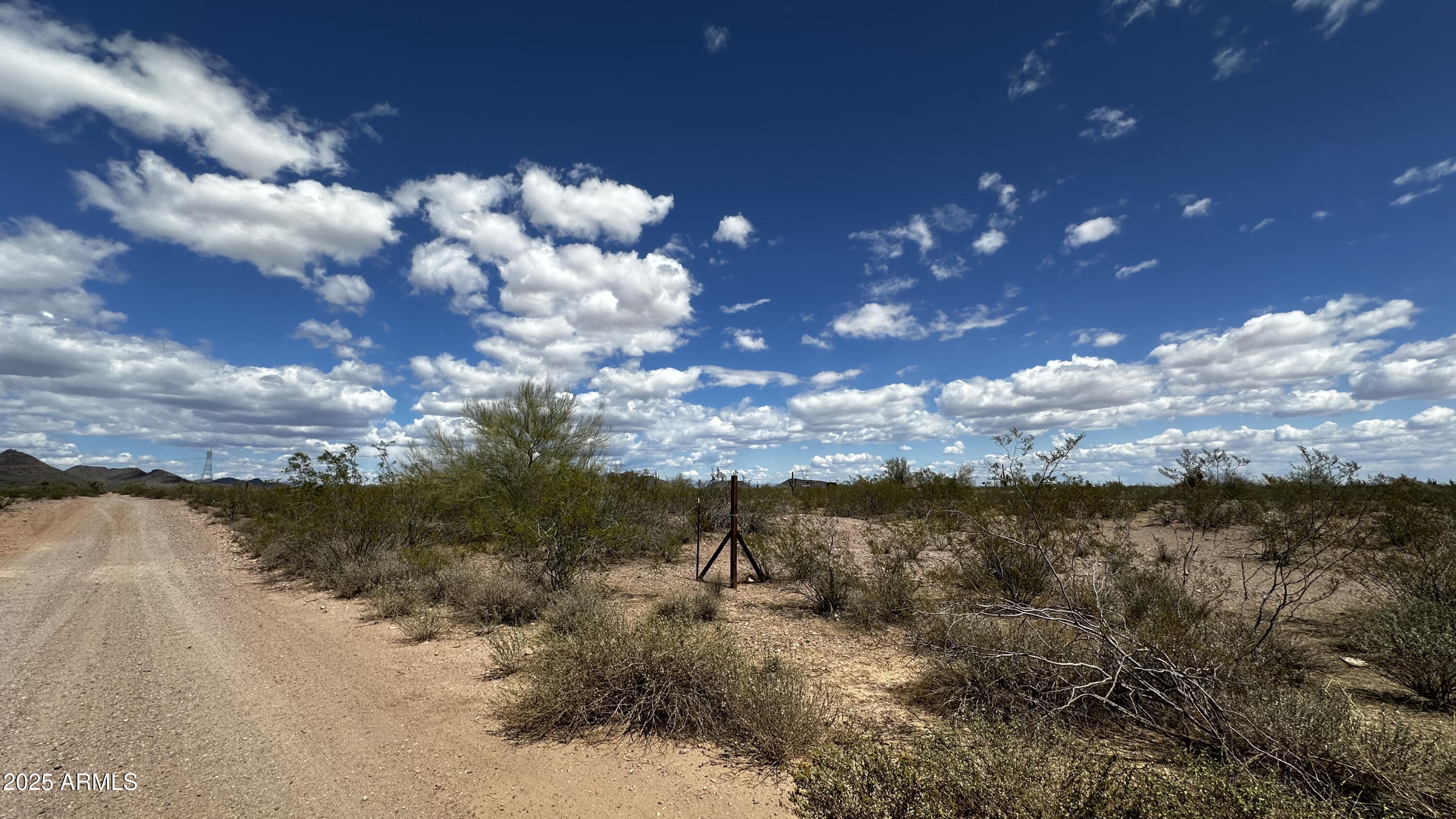Homes for Sale in Queen Creek Arizona 1 0 N 315TH Avenue 63