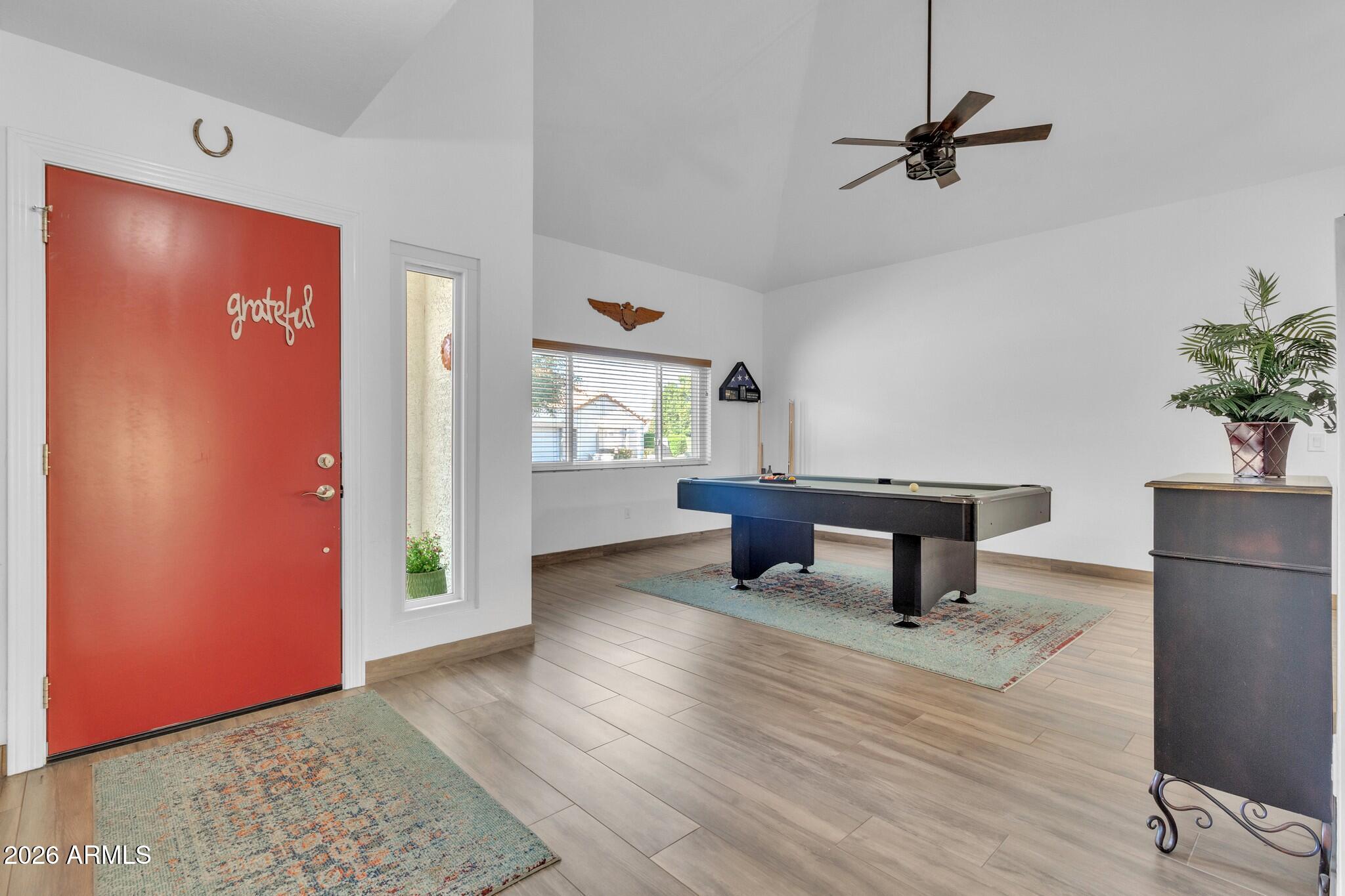 2517 W LOMPOC Avenue