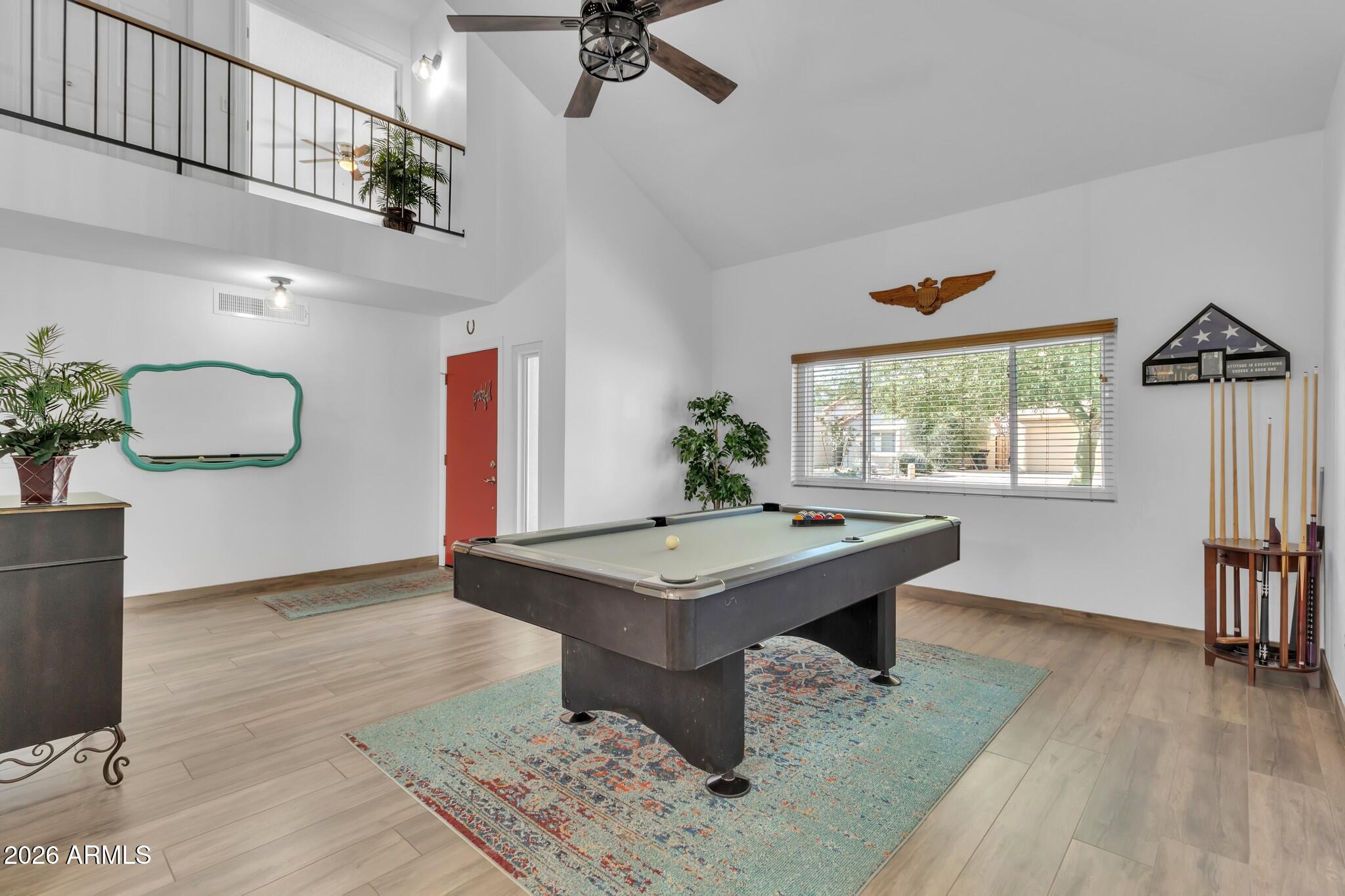 2517 W LOMPOC Avenue