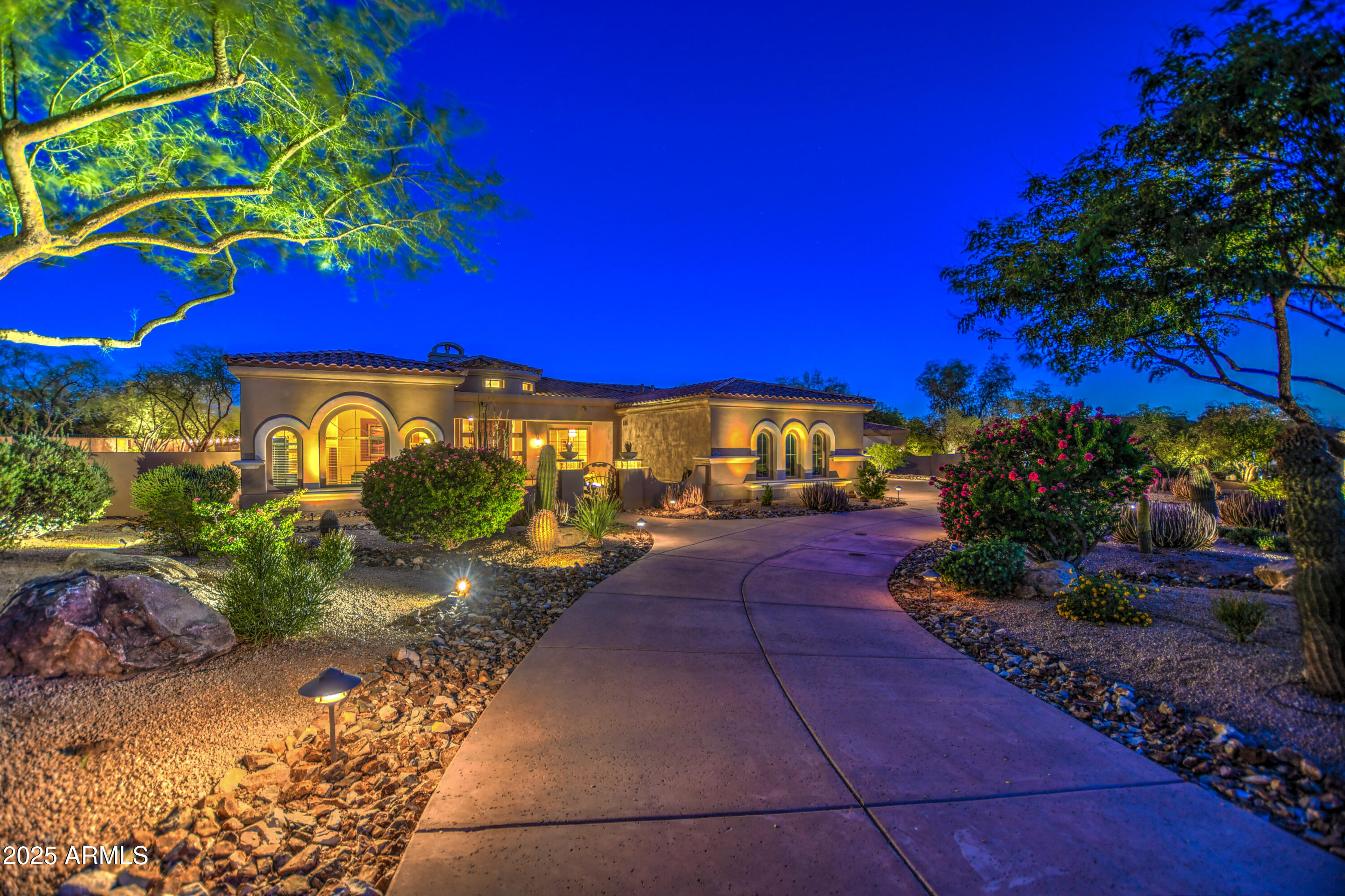 6293 E RED BIRD Circle