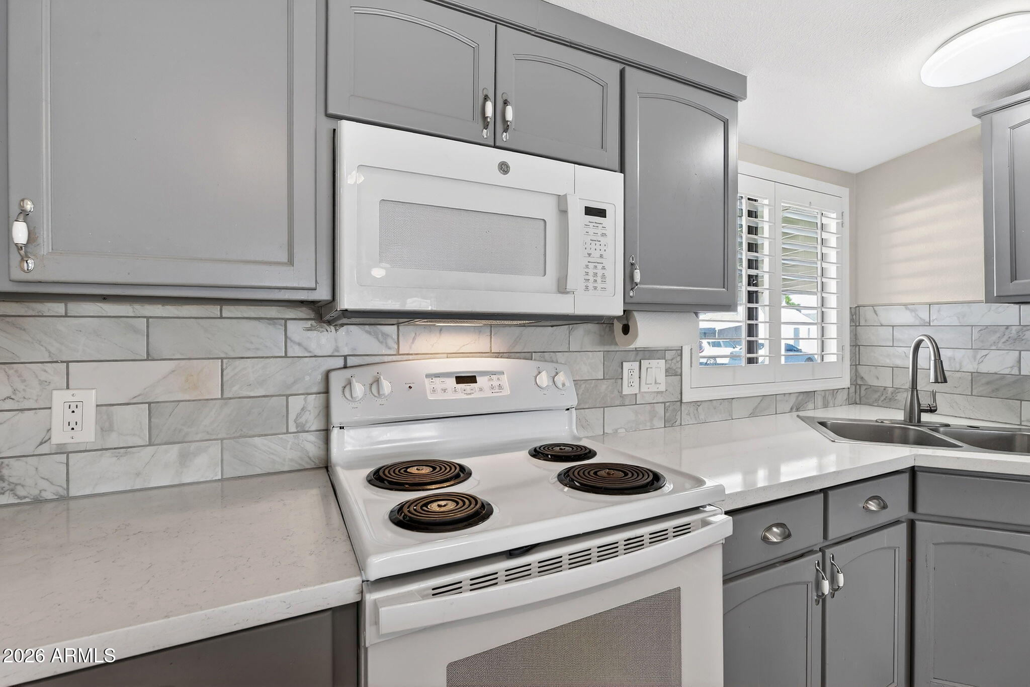 DESERT VISTA PLACE LOT 1-227 TR A-L - Residential