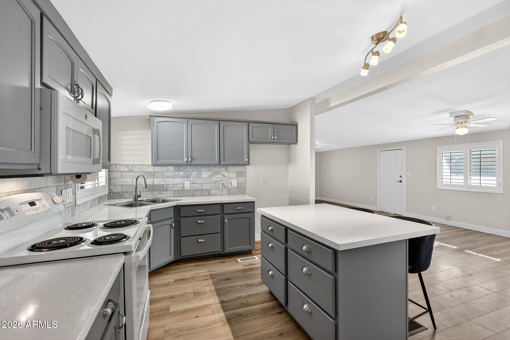 11275 N 99TH Avenue 13