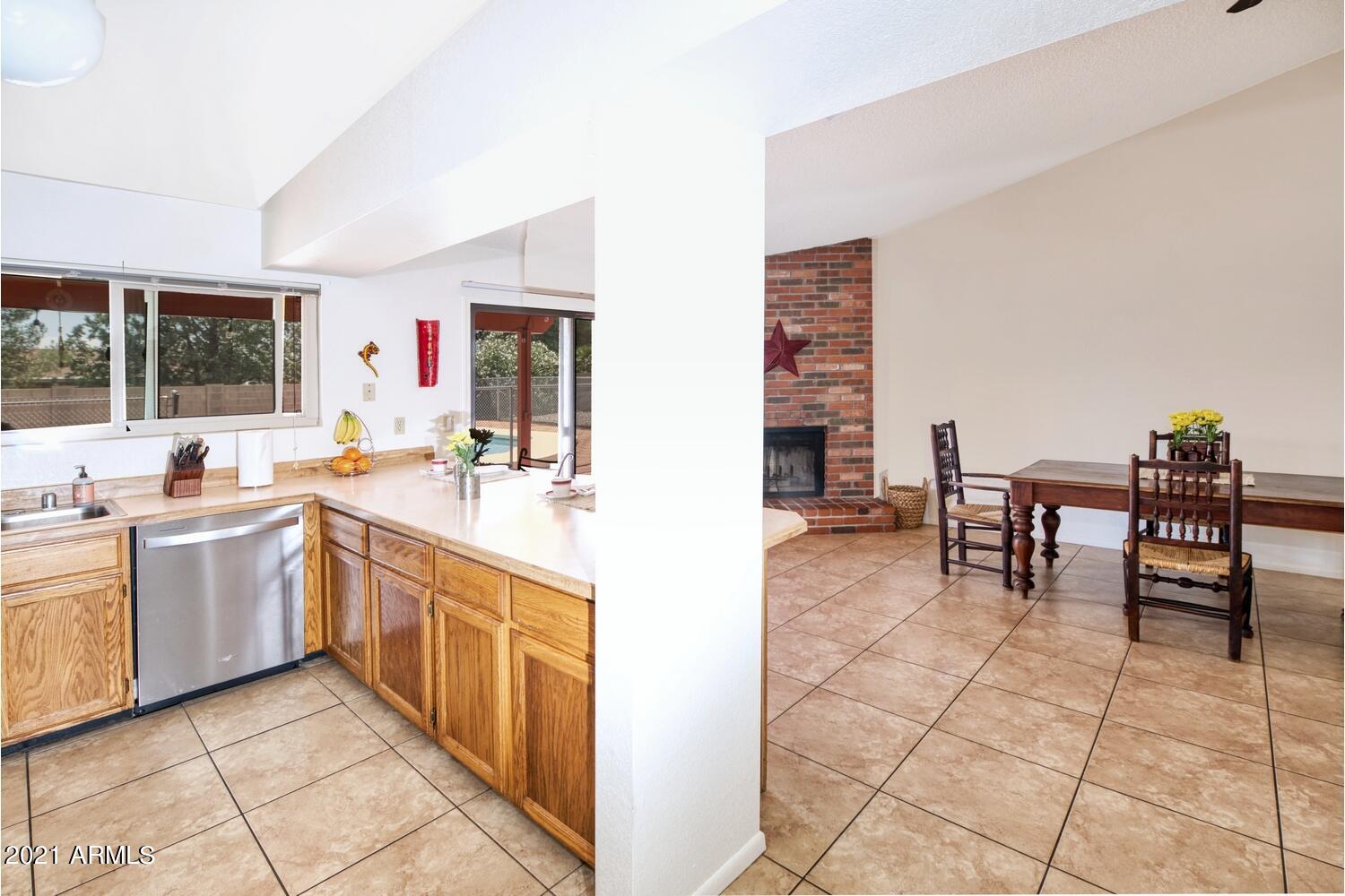 TRACT UNIT 115 AMD - Residential