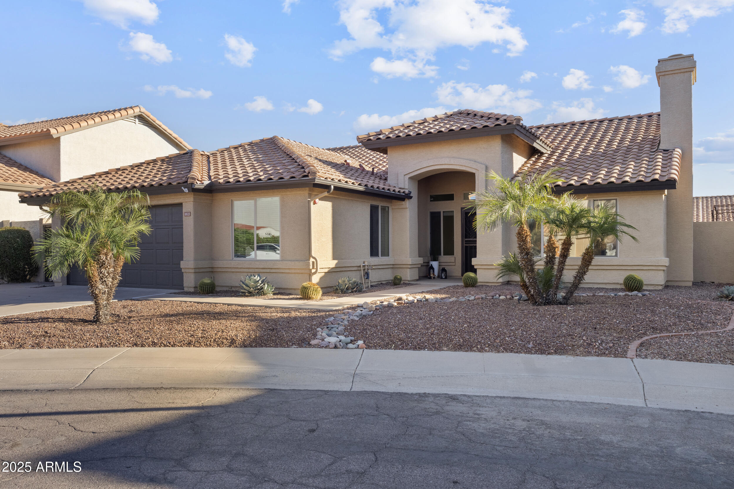 8823 E FLORIADE Drive