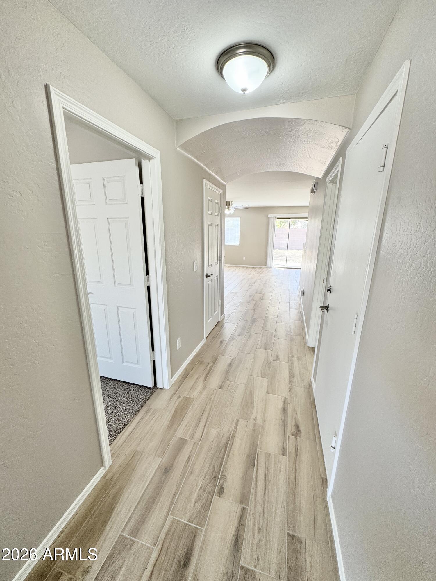 8531 W KINGMAN Street