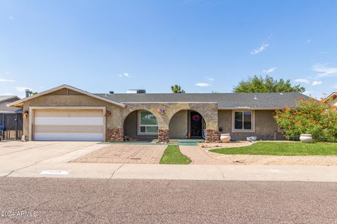 Single Family Residence in Glendale AZ 4020 ANDERSON Drive.jpg