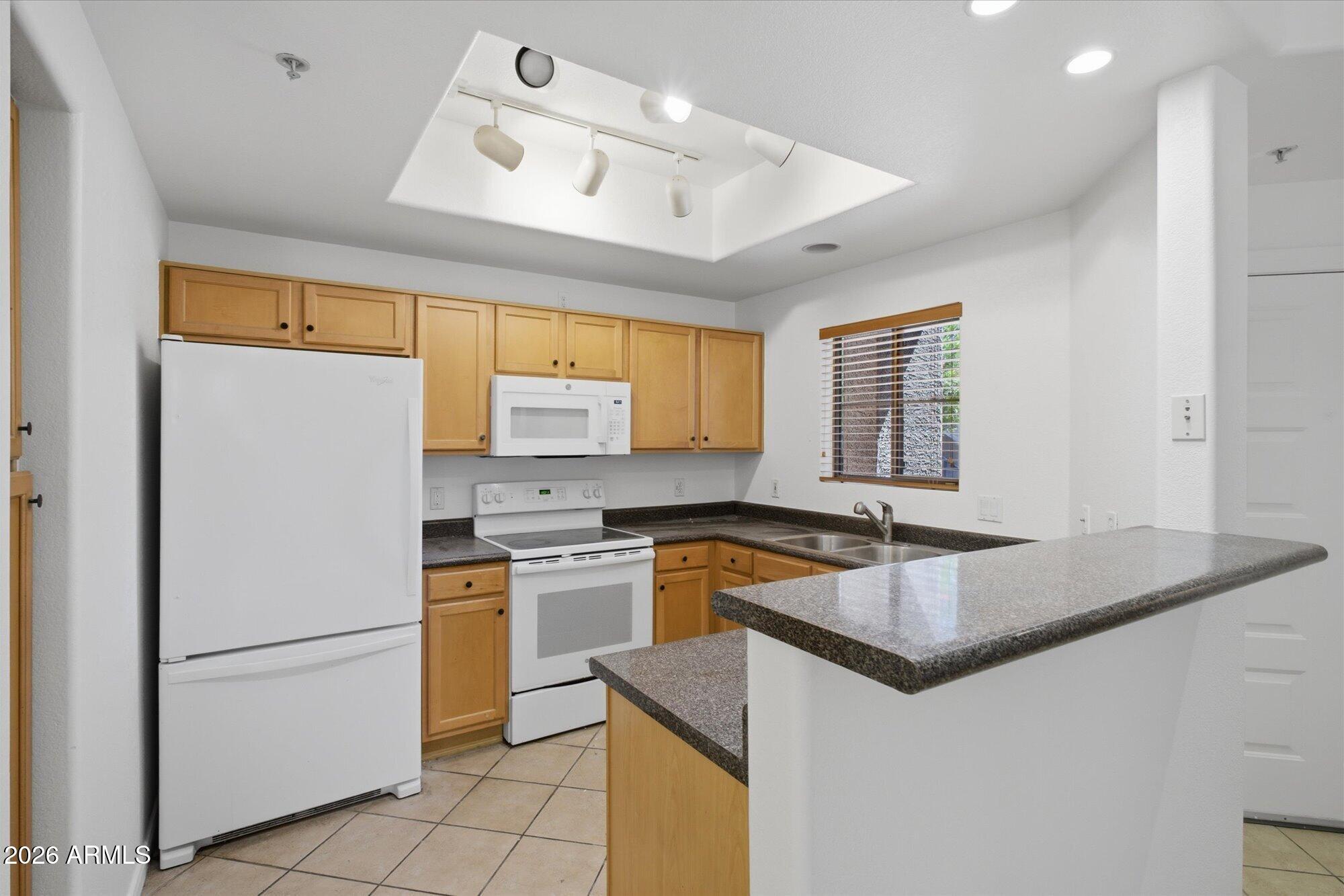 TALAVERA CONDOMINIUM - Residential