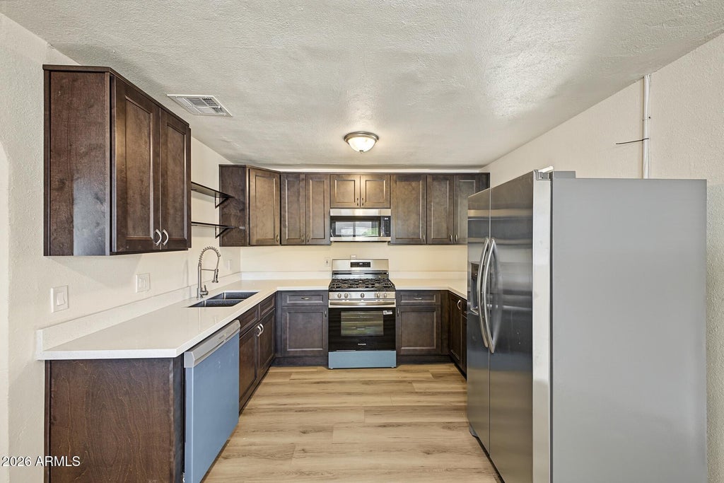 Photo of 8806 N 28th Drive, Phoenix, AZ 85051 (MLS # 7090774)