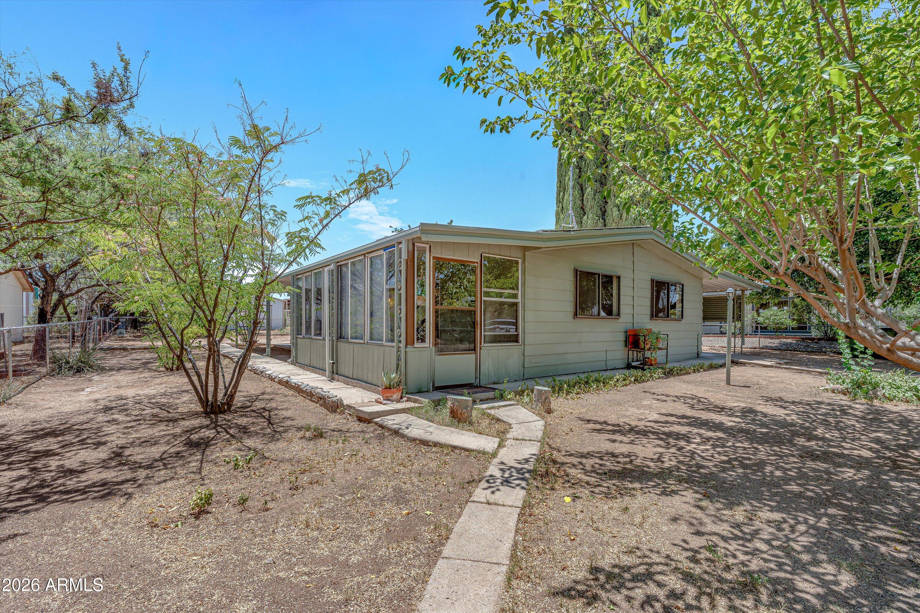 3165 W ROBIN Road