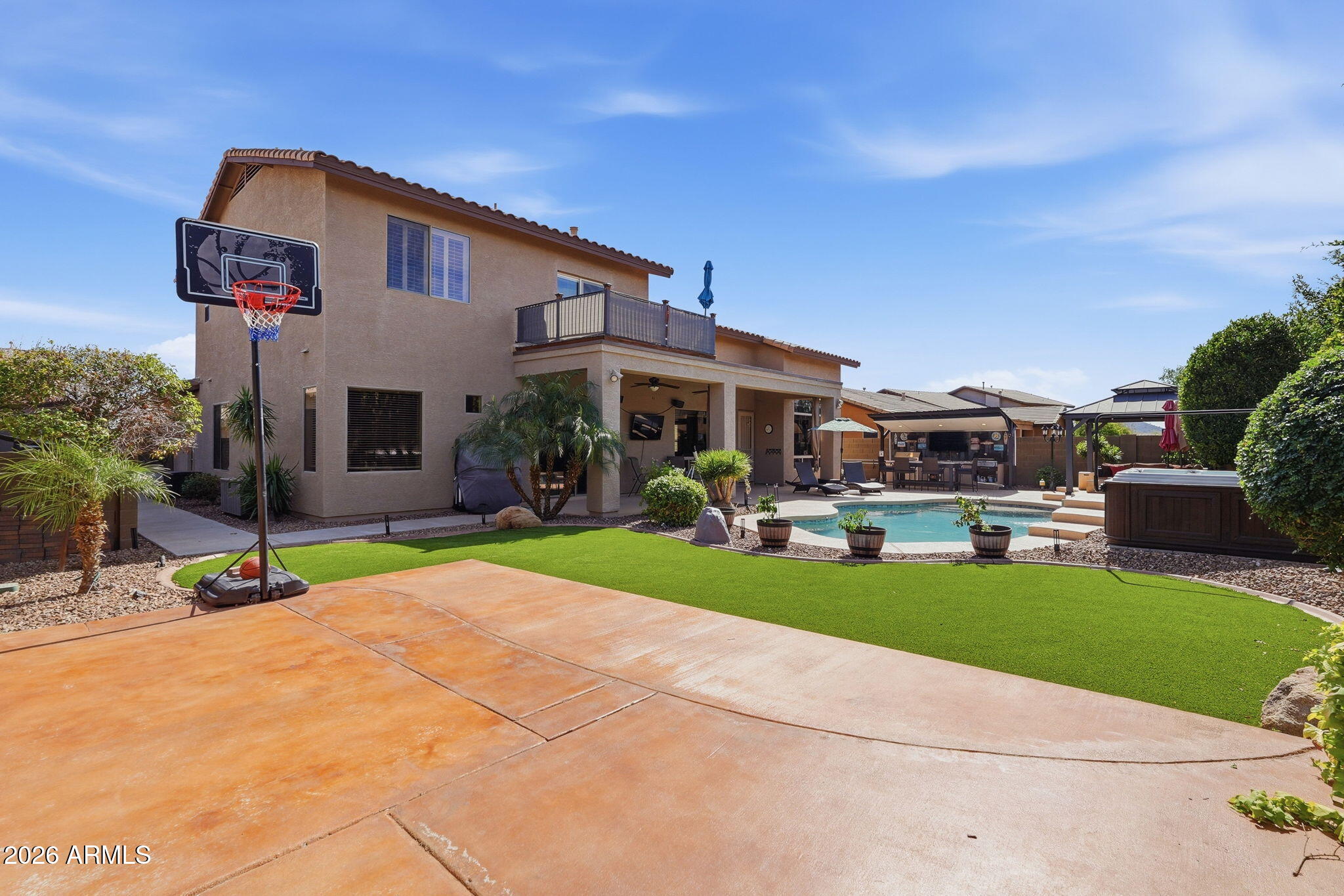 2728 W Adventure Drive