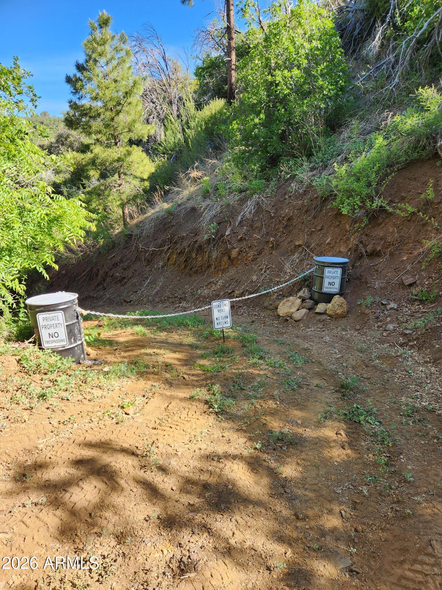 00 S Alexandra Road -