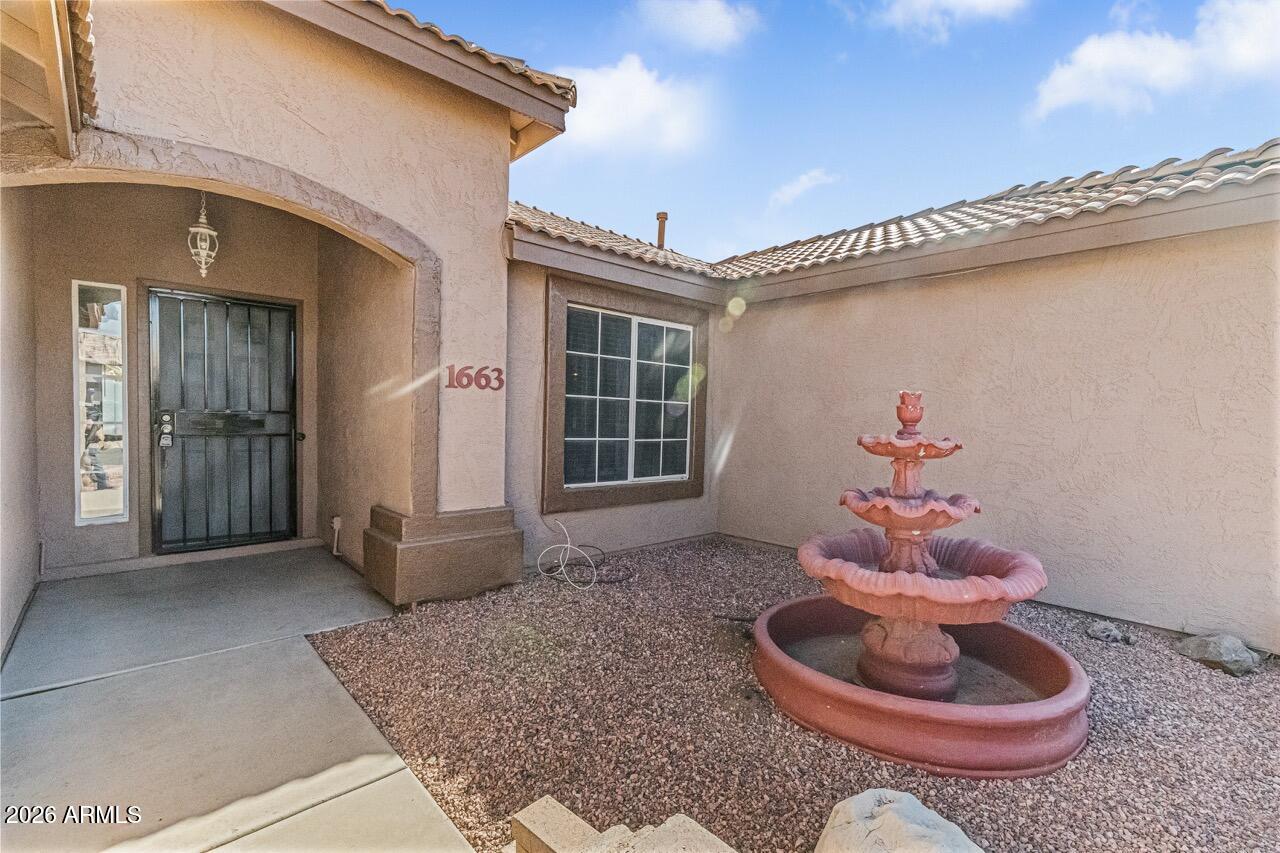 1663 E SUNFLOWER Street