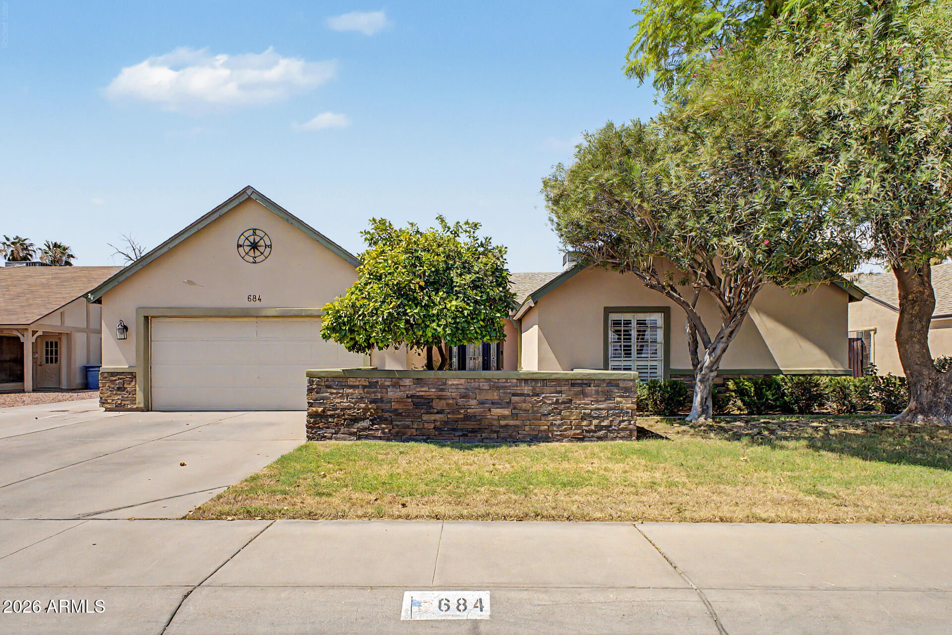 Photo 1 of 34 — 684 E ESTRELLA Drive, Chandler, AZ 85225