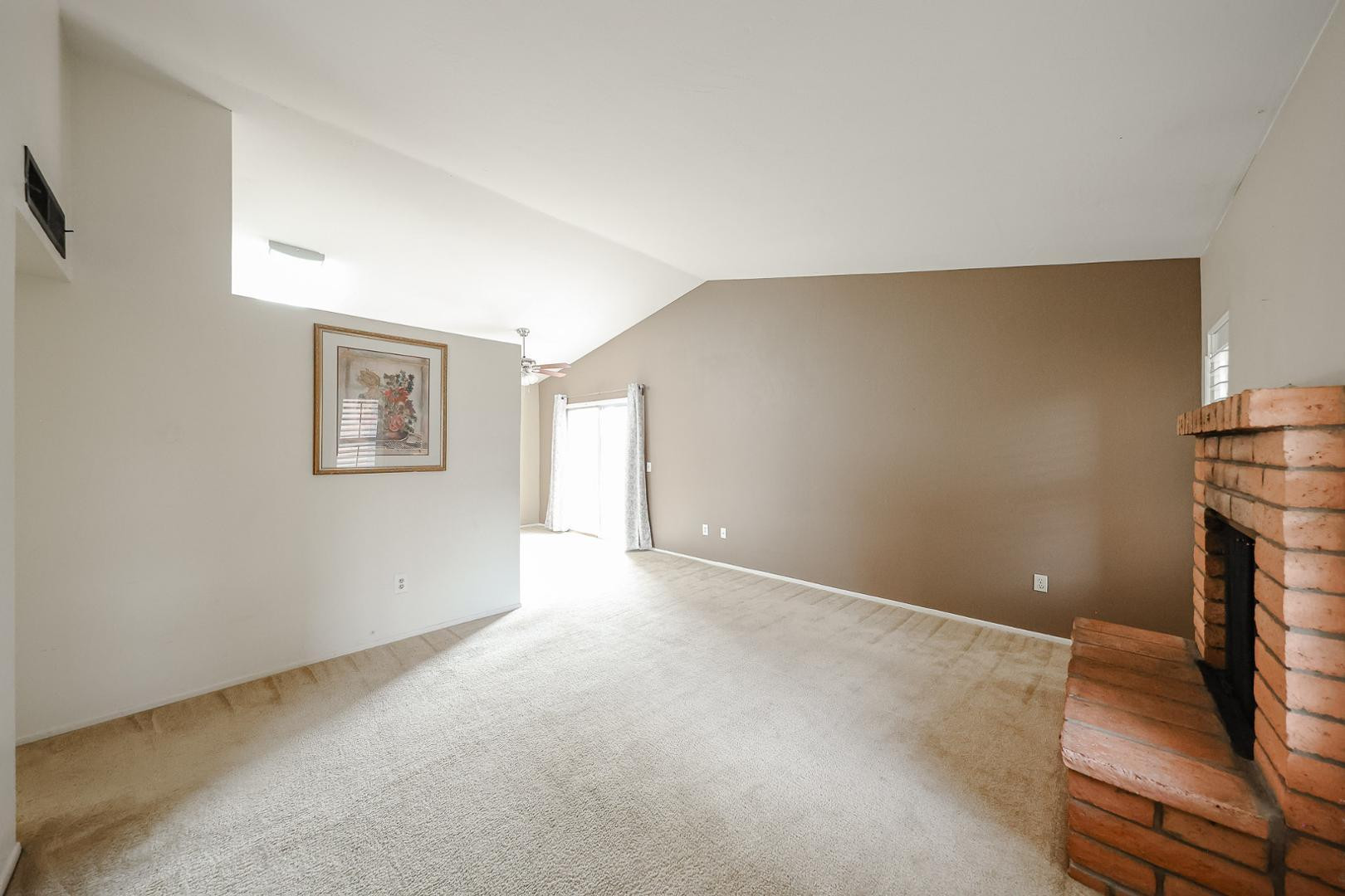 102 W Concorda Drive #103