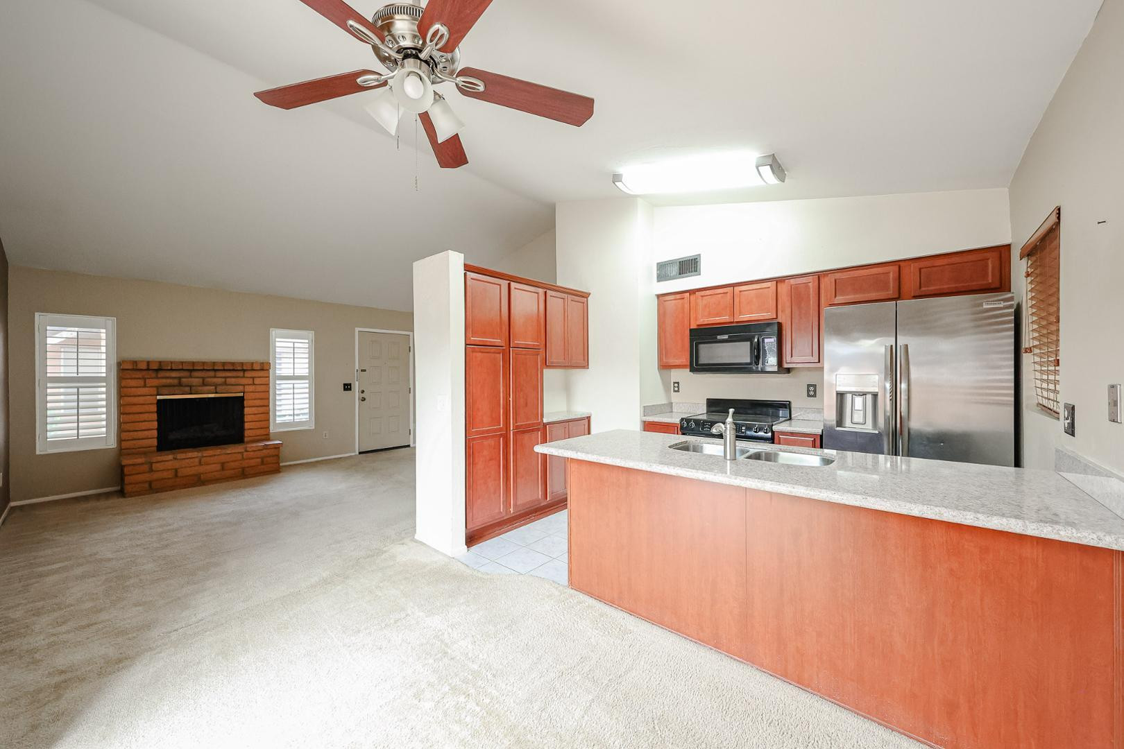 102 W Concorda Drive #103