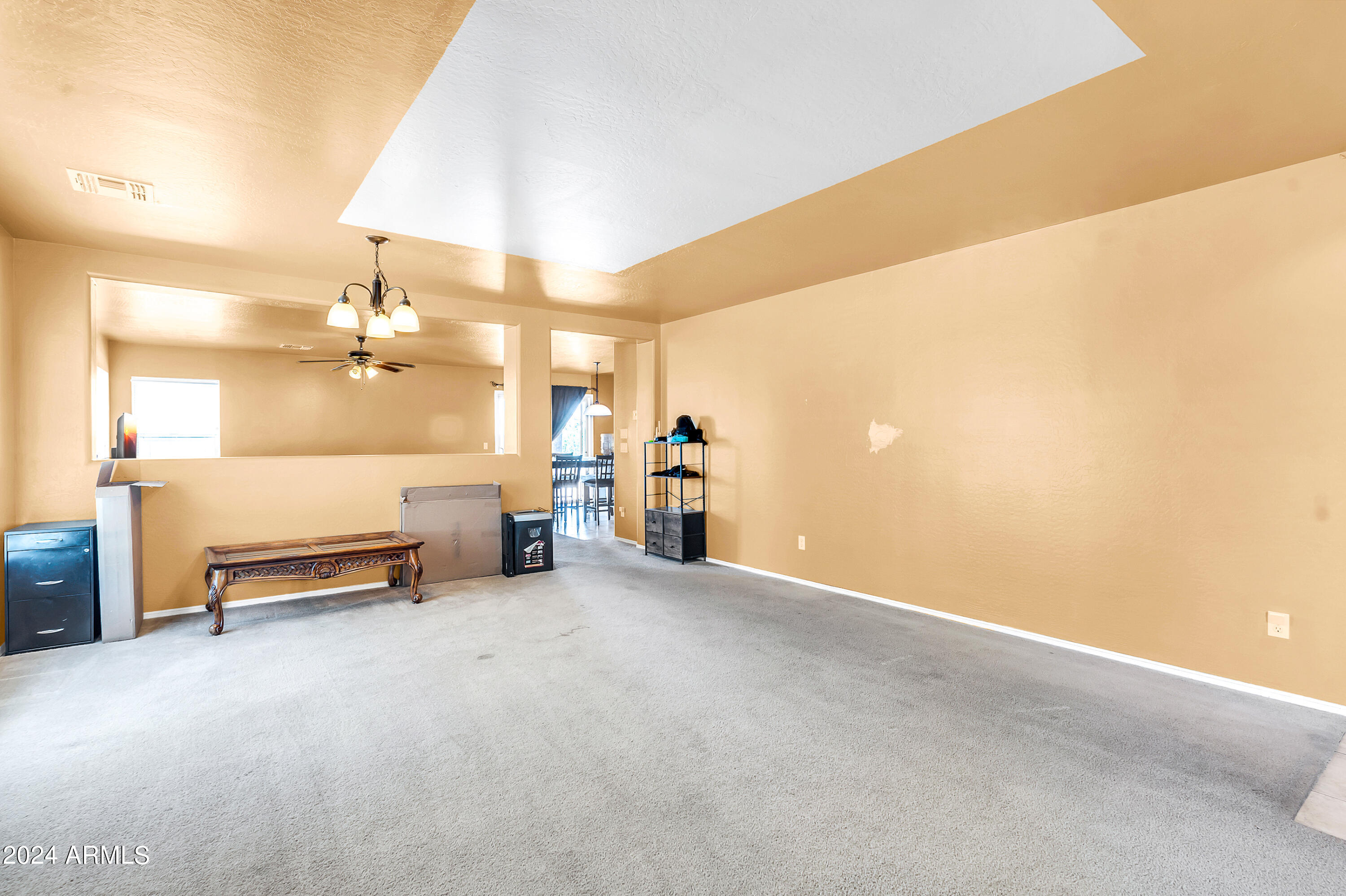 436 N 10TH Place