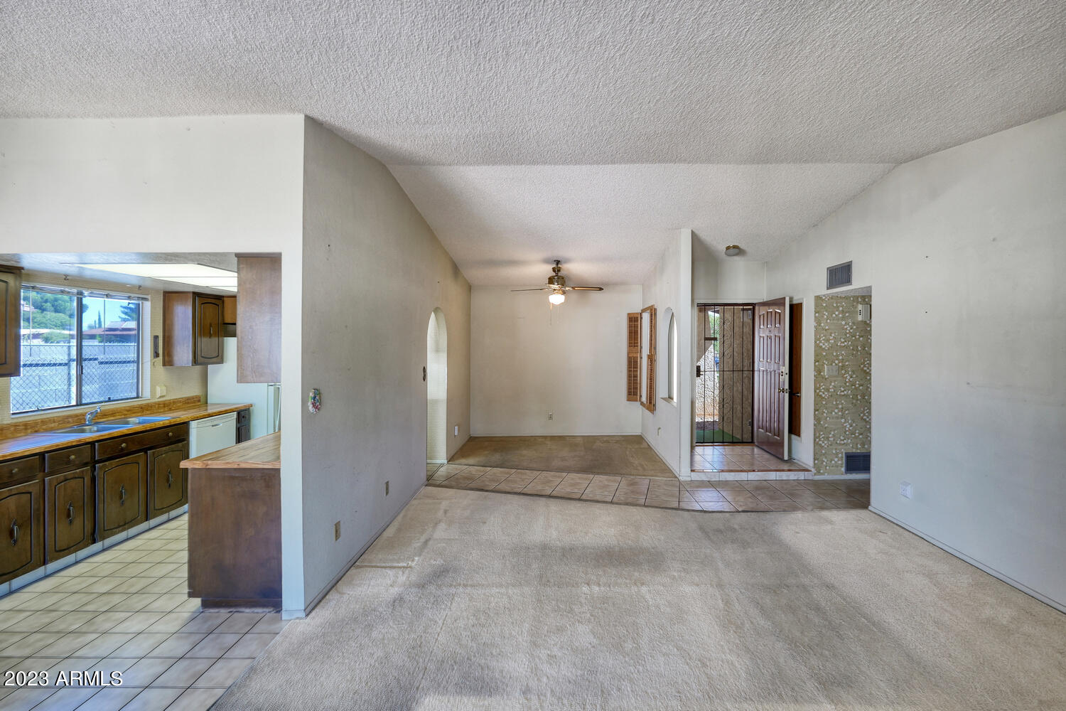 TRACT UNIT 109 - Residential