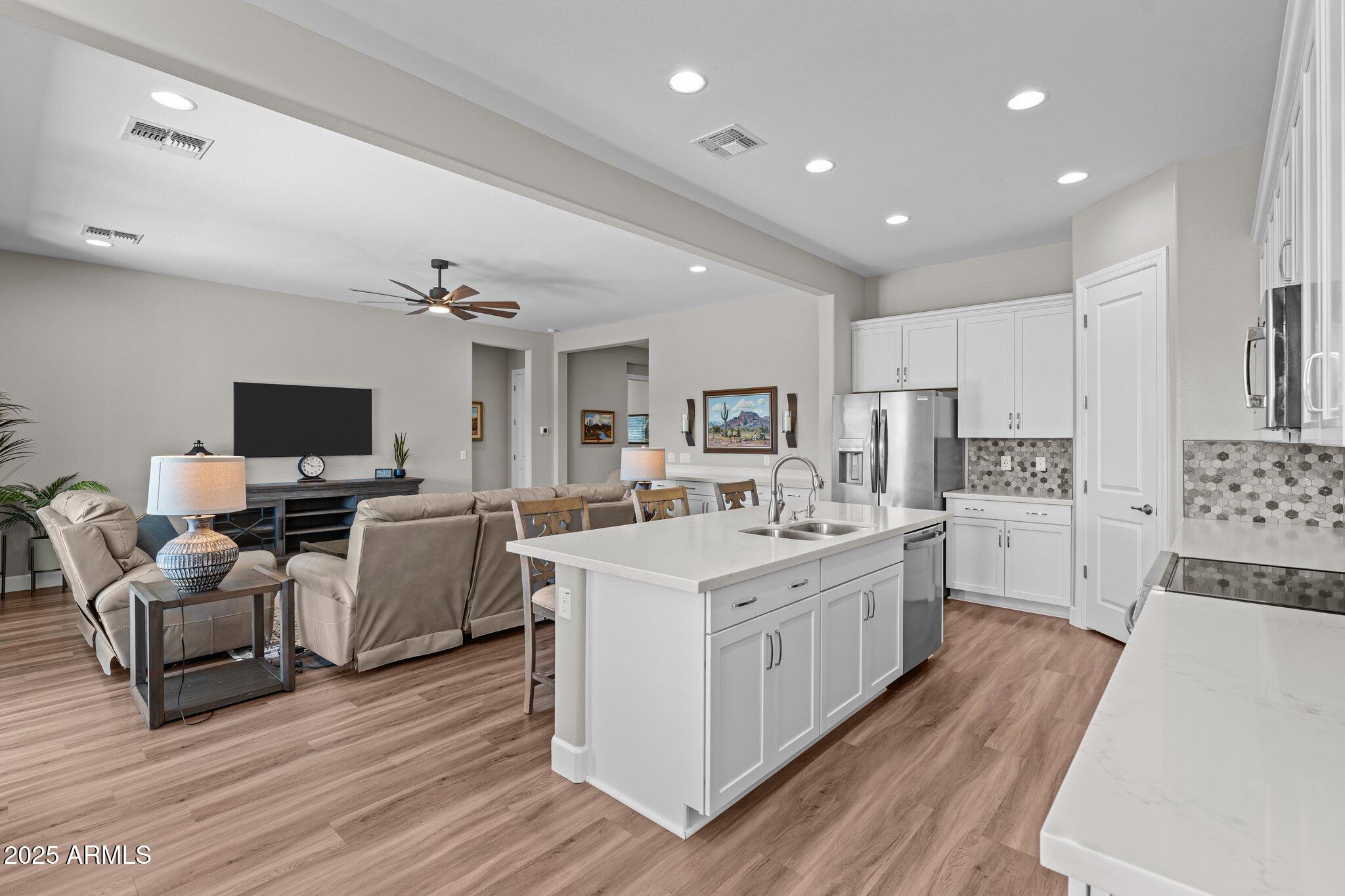 4255 COPPERHEAD Drive