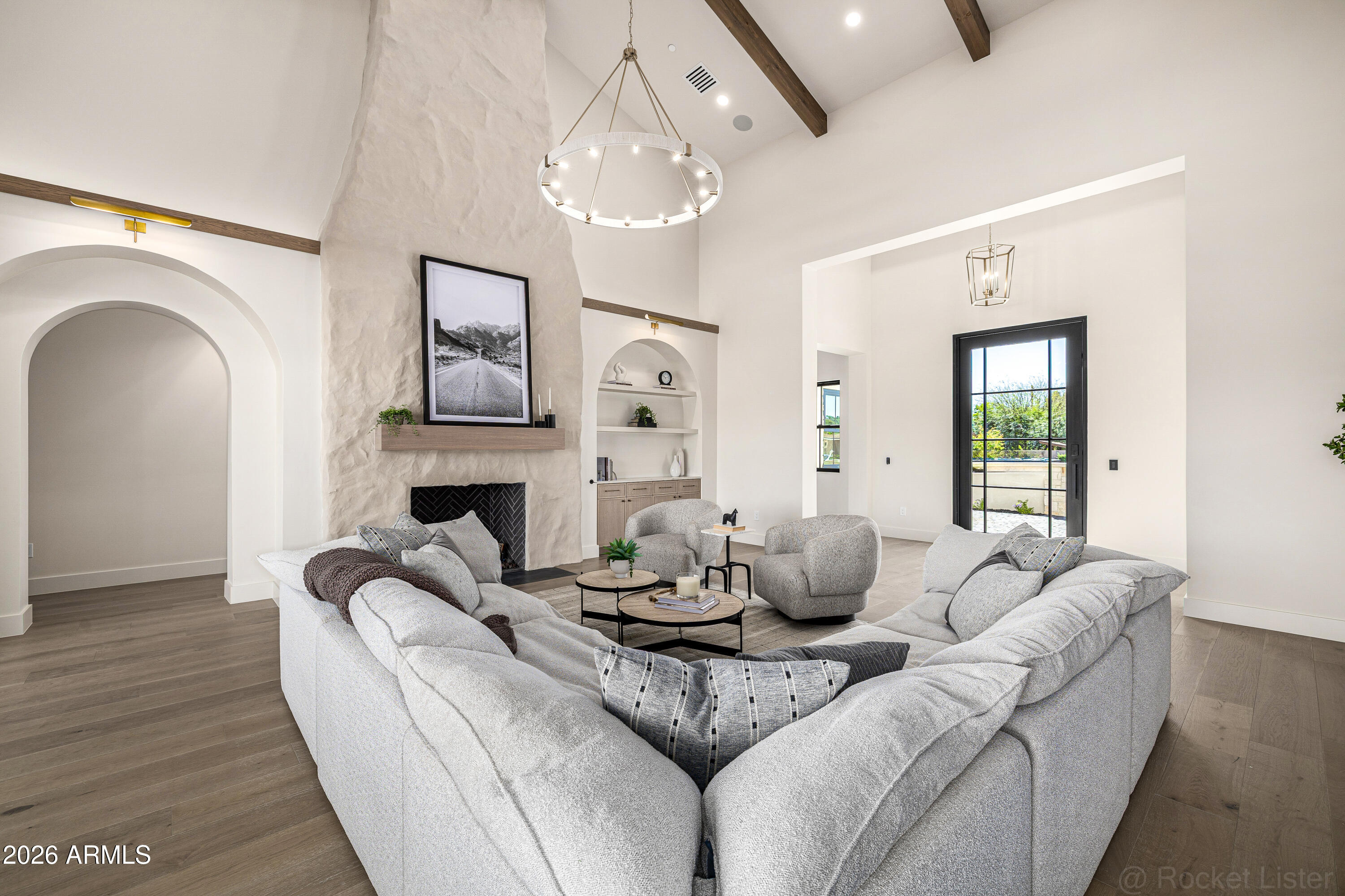 4224 E DESERT COVE Avenue