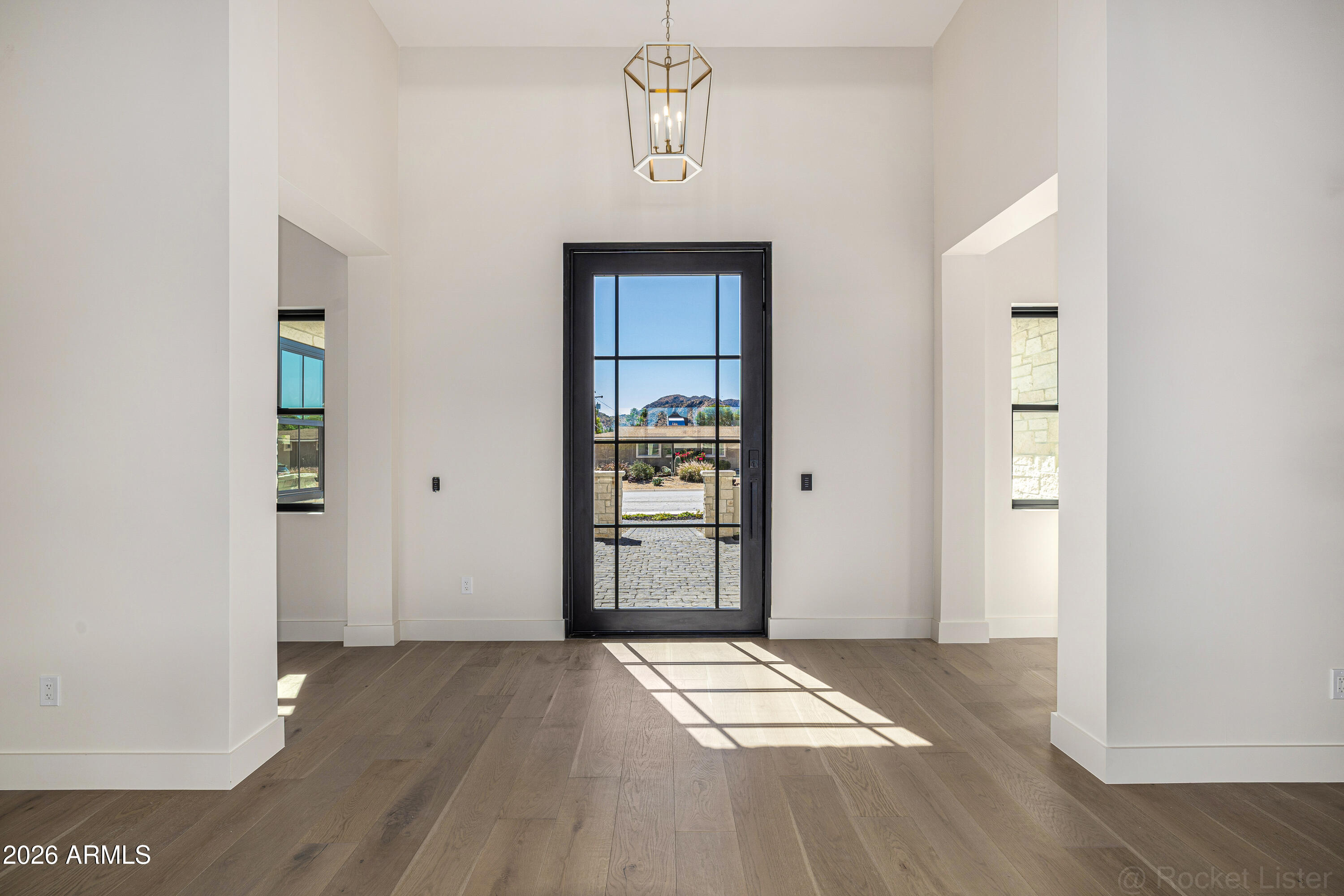 4224 E DESERT COVE Avenue