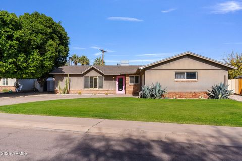Photo of 8450 E Montecito Avenue, Scottsdale, AZ 85251 (MLS # 6961697)