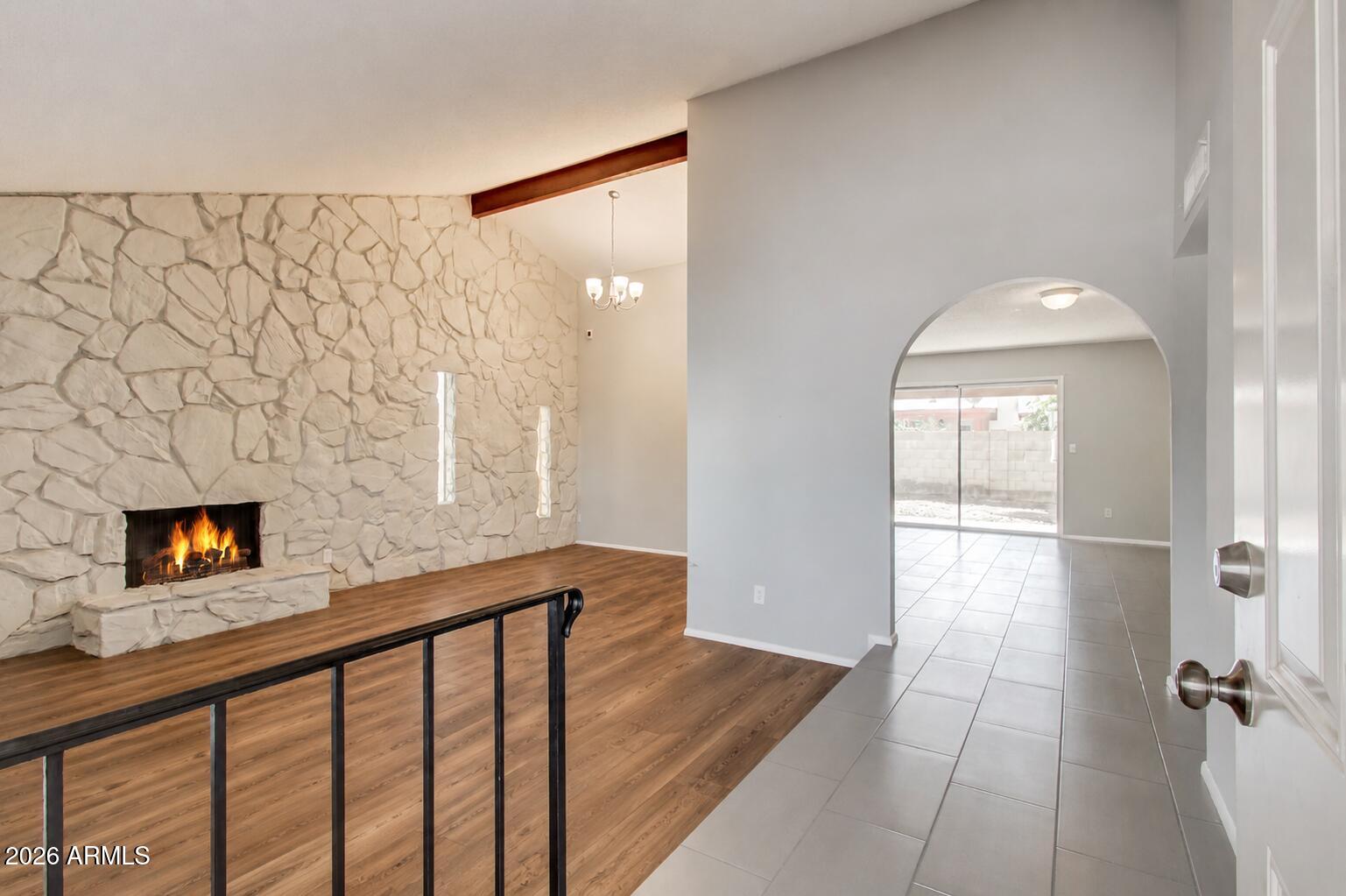 6353 W Mission Lane