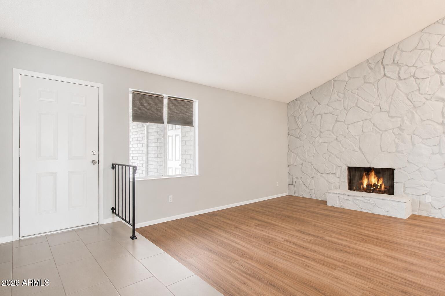6353 W Mission Lane