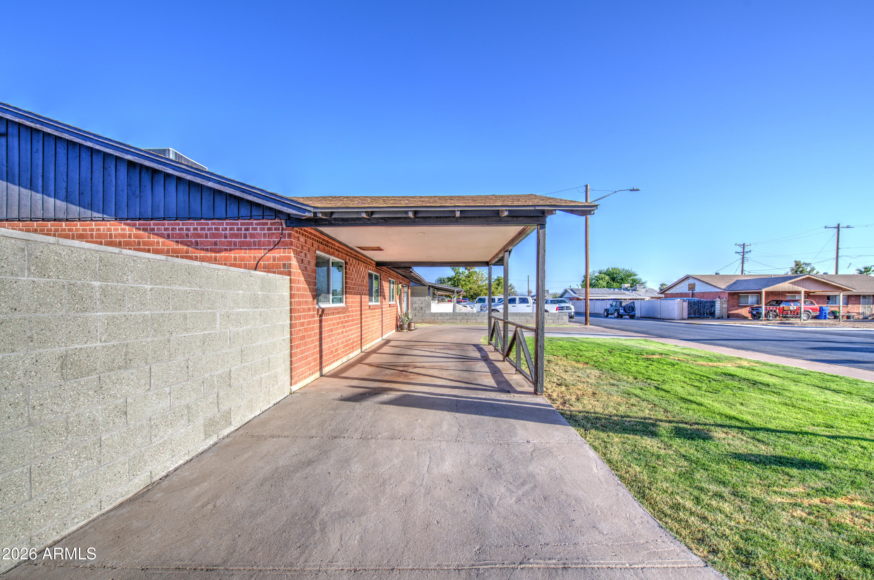 6239 N 31ST Drive