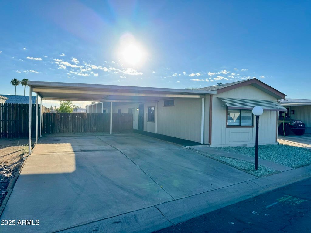 Photo of 10951 N 91st Avenue #216, Peoria, AZ 85345 (MLS # 6928890)