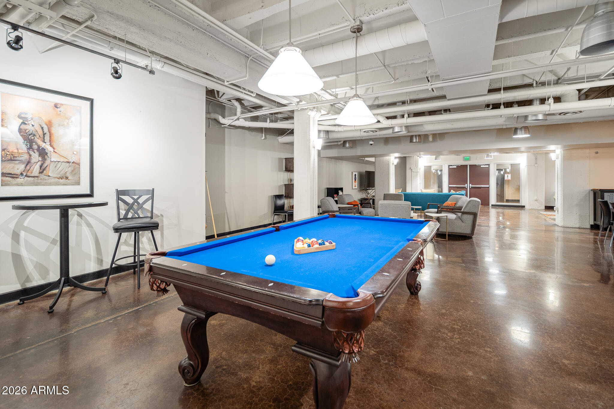 114 W ADAMS Street 402