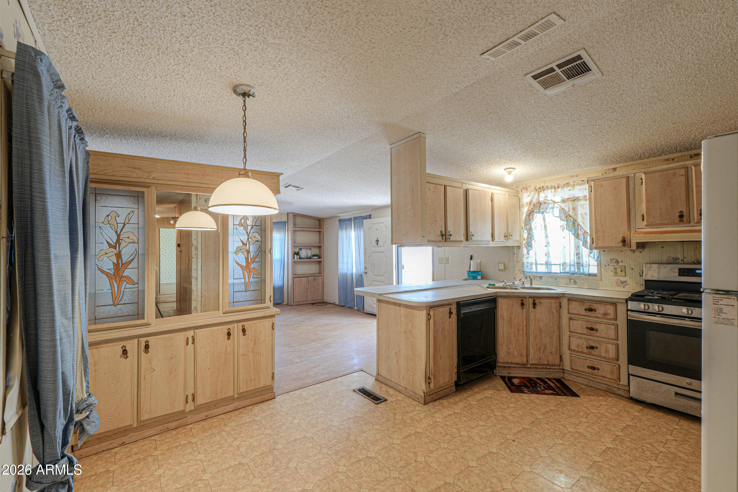 Safari Mobile Home Park - Residential