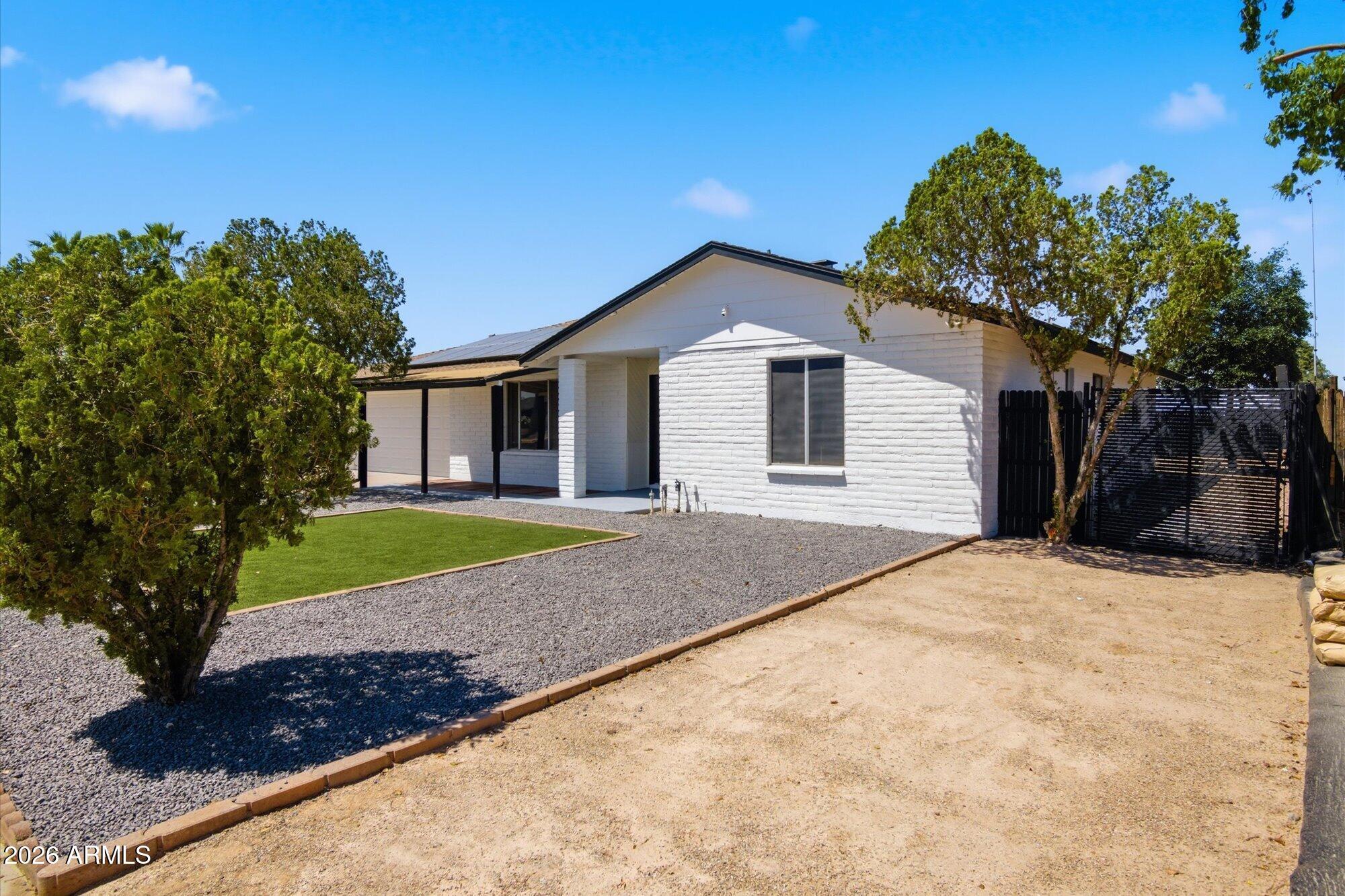 4036 W THUNDERBIRD Road