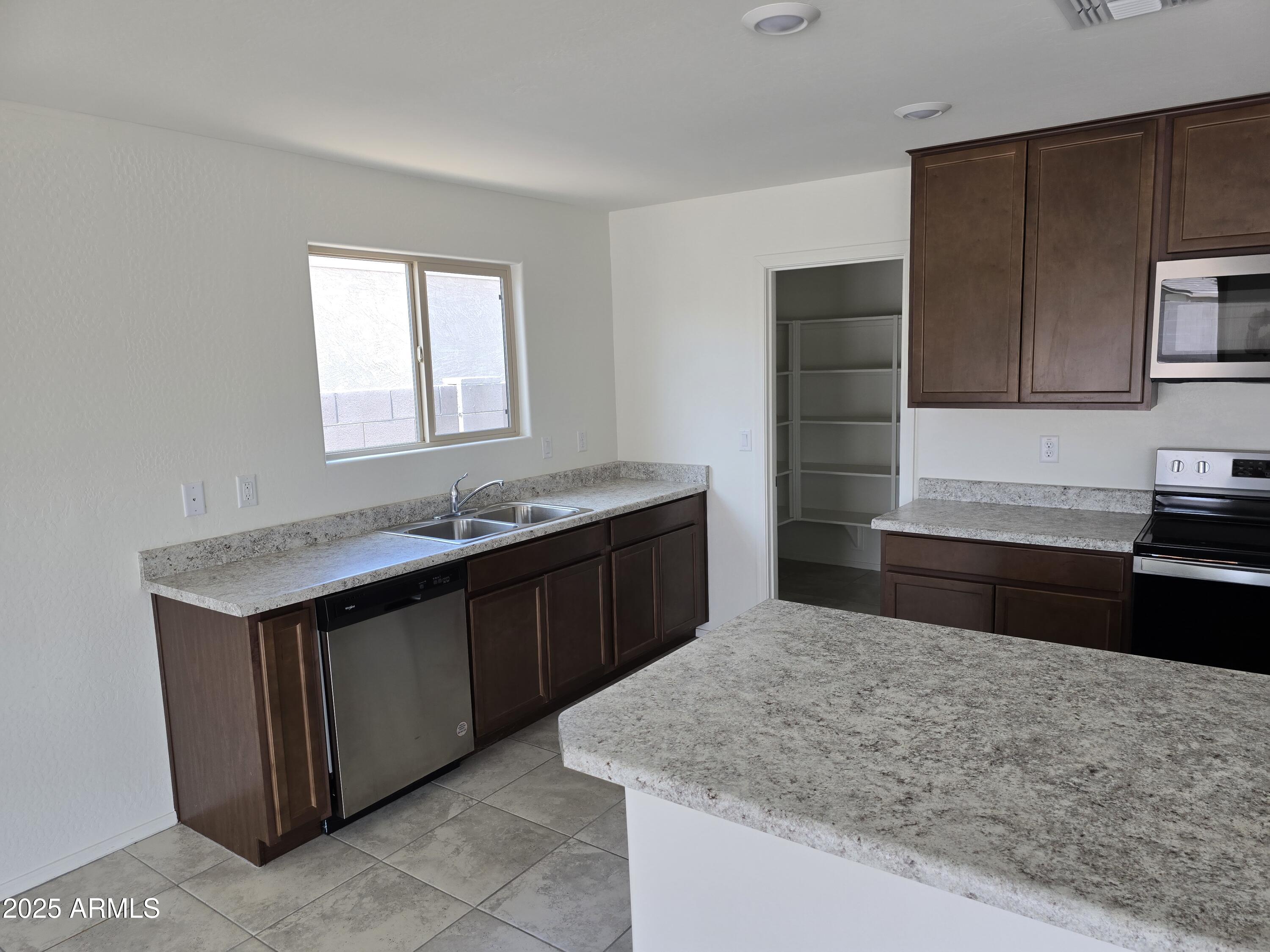 18361 E ELOISA Drive