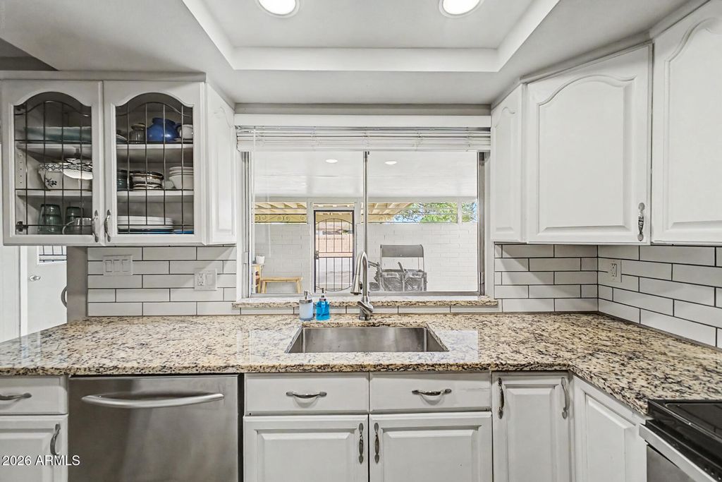 Photo of 557 N Hobson Plaza, Mesa, AZ 85203 (MLS # 7031481)