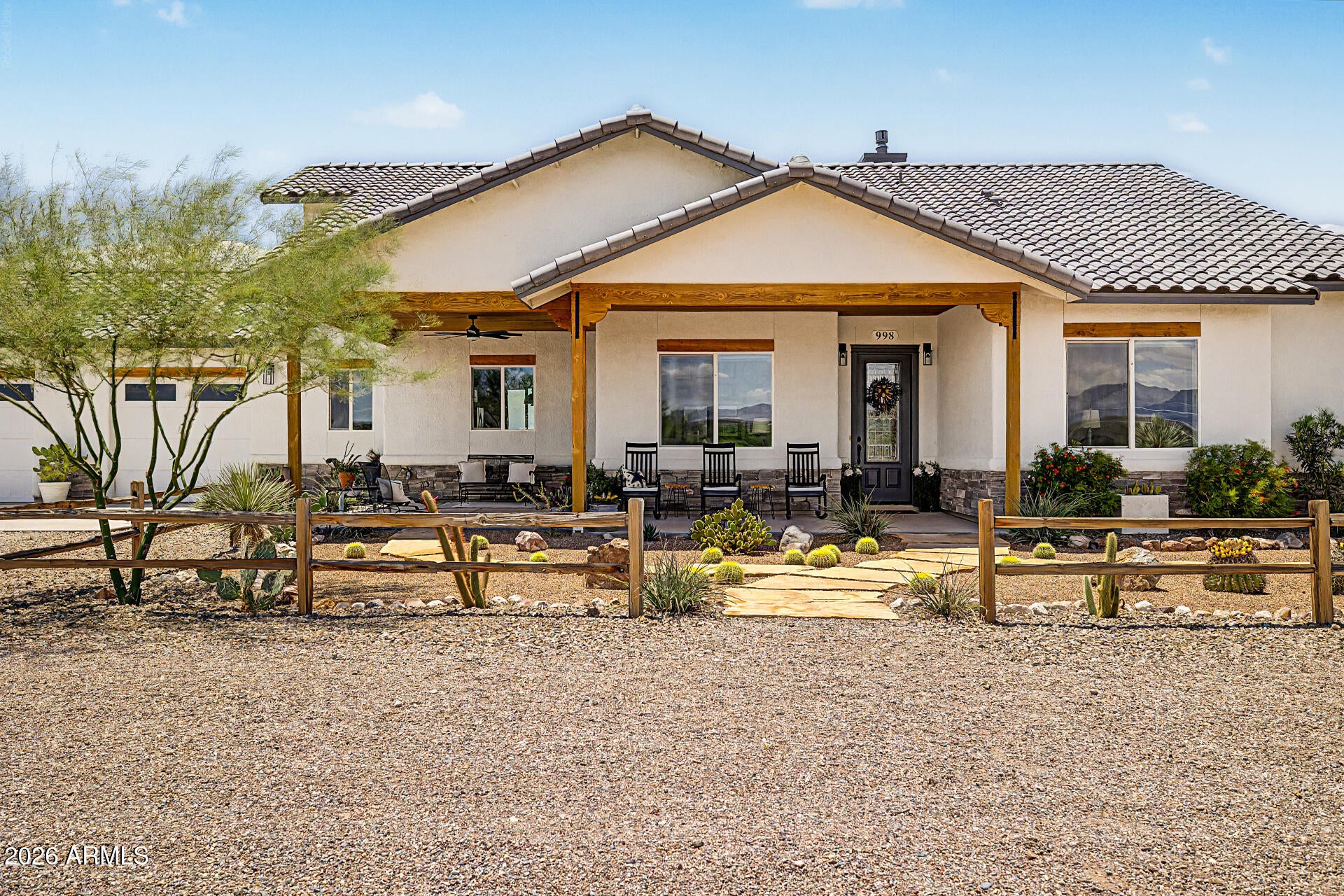 998 W Cholla Trail