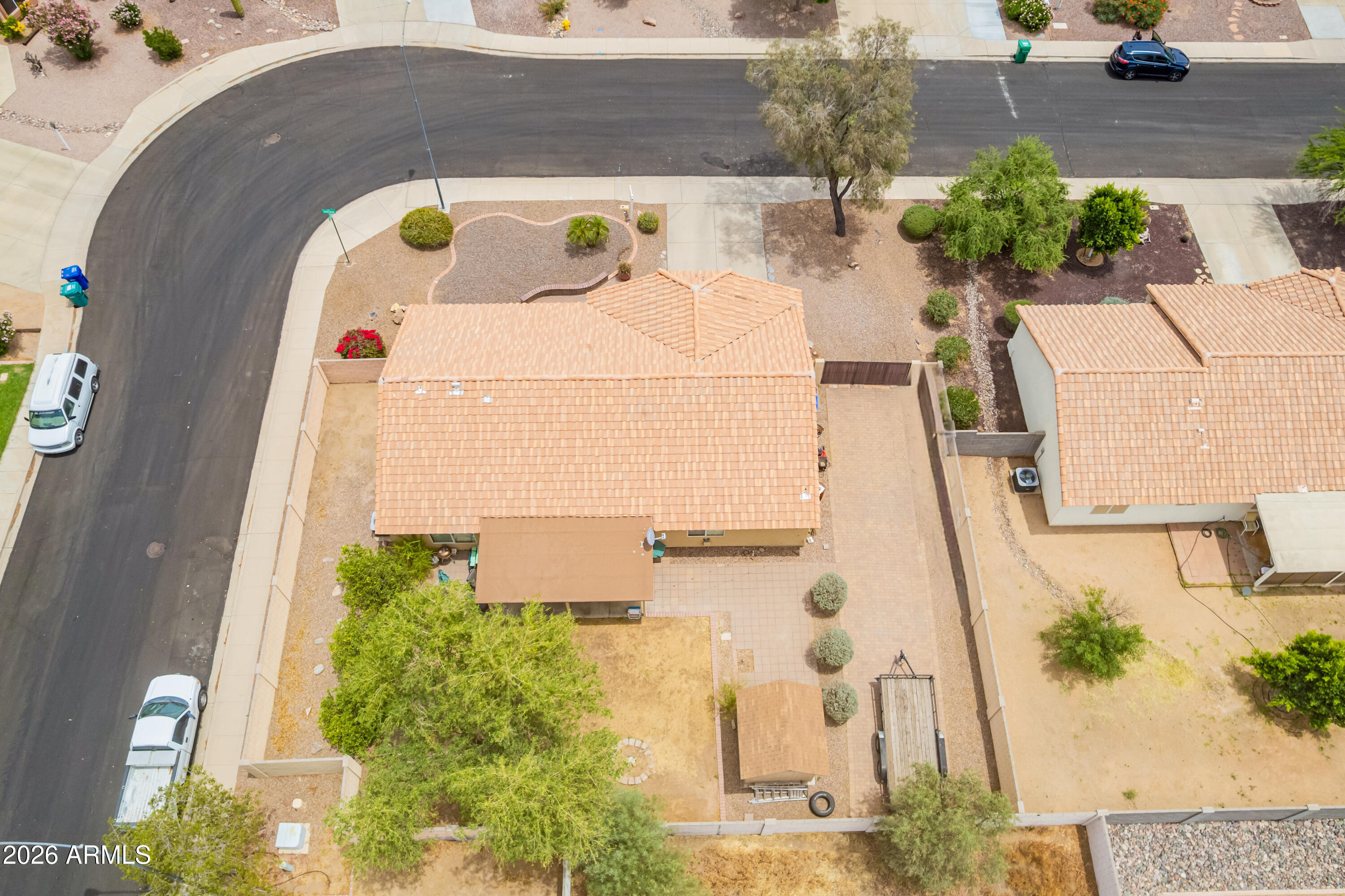 854 N HILLRIDGE --