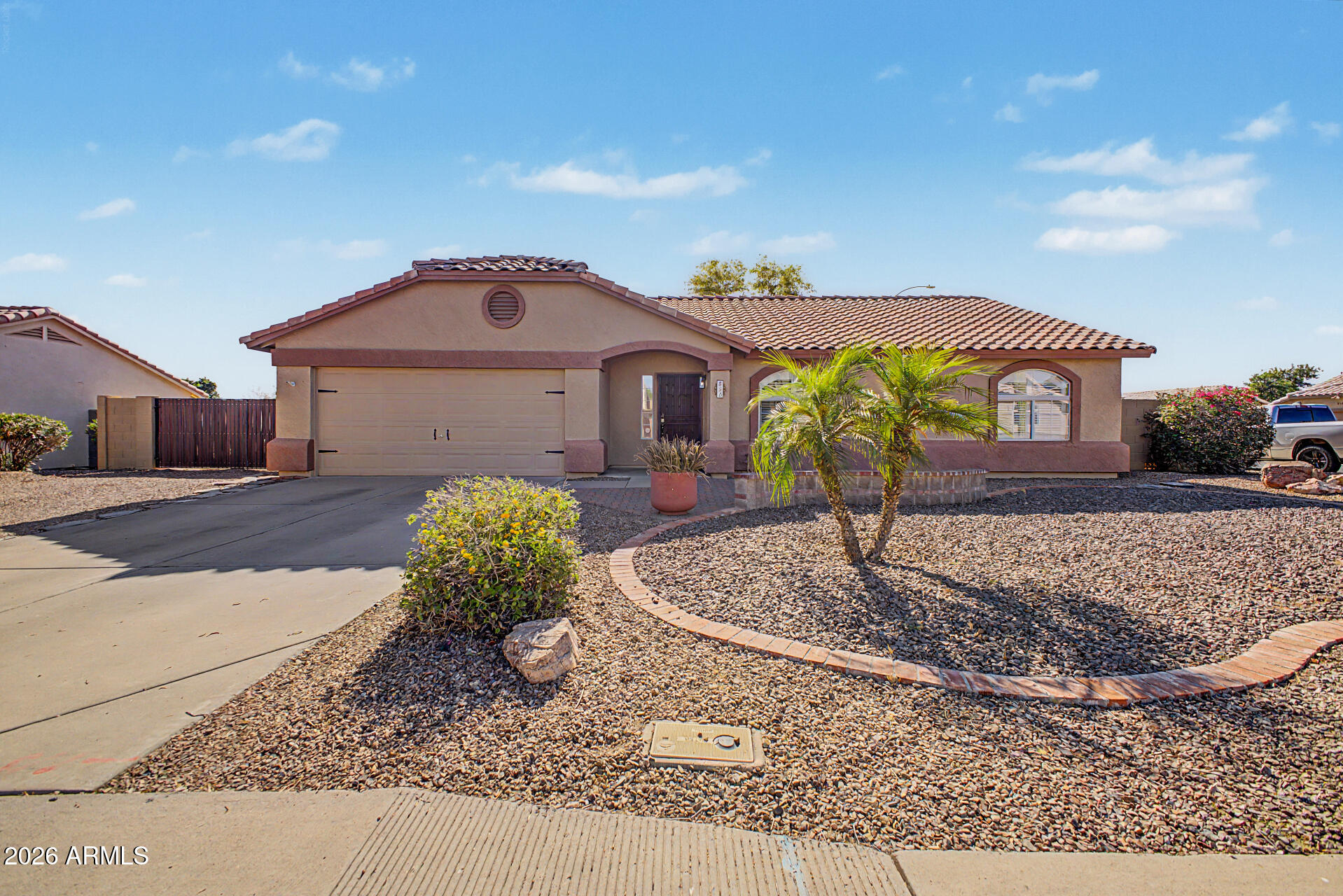 854 N HILLRIDGE --