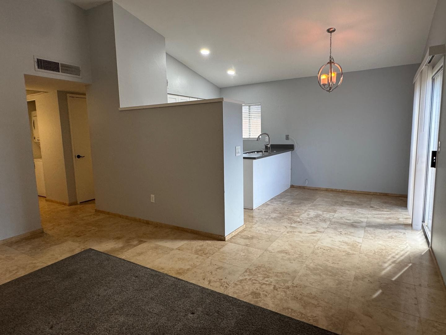 117 W Concorda Drive 103