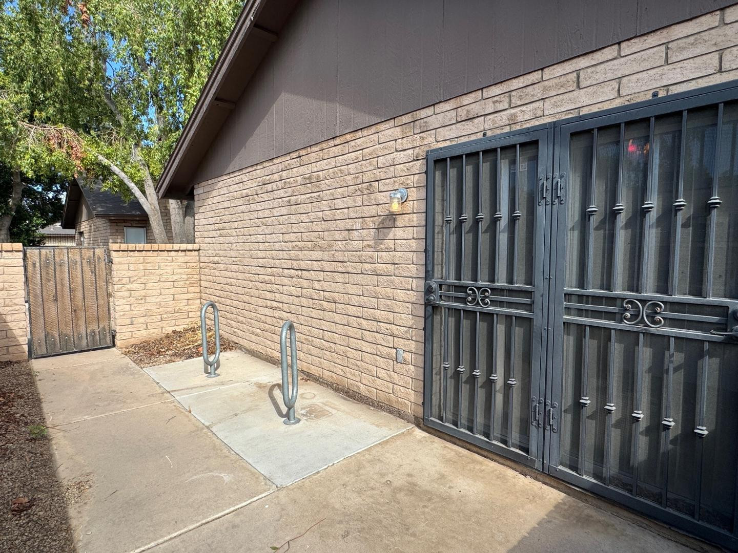 117 W Concorda Drive 103